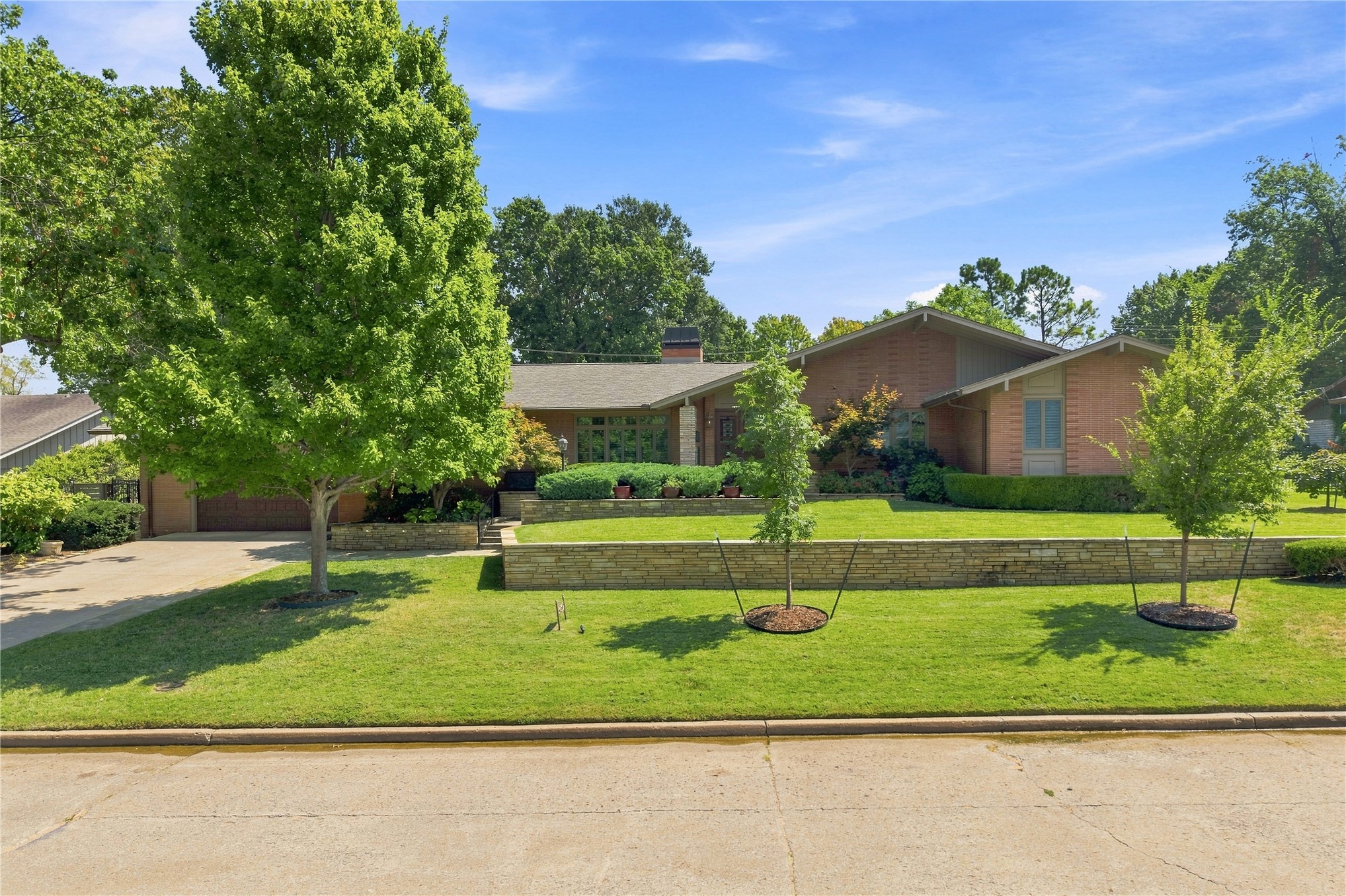 3139 S Atlanta Avenue Property Photo 2