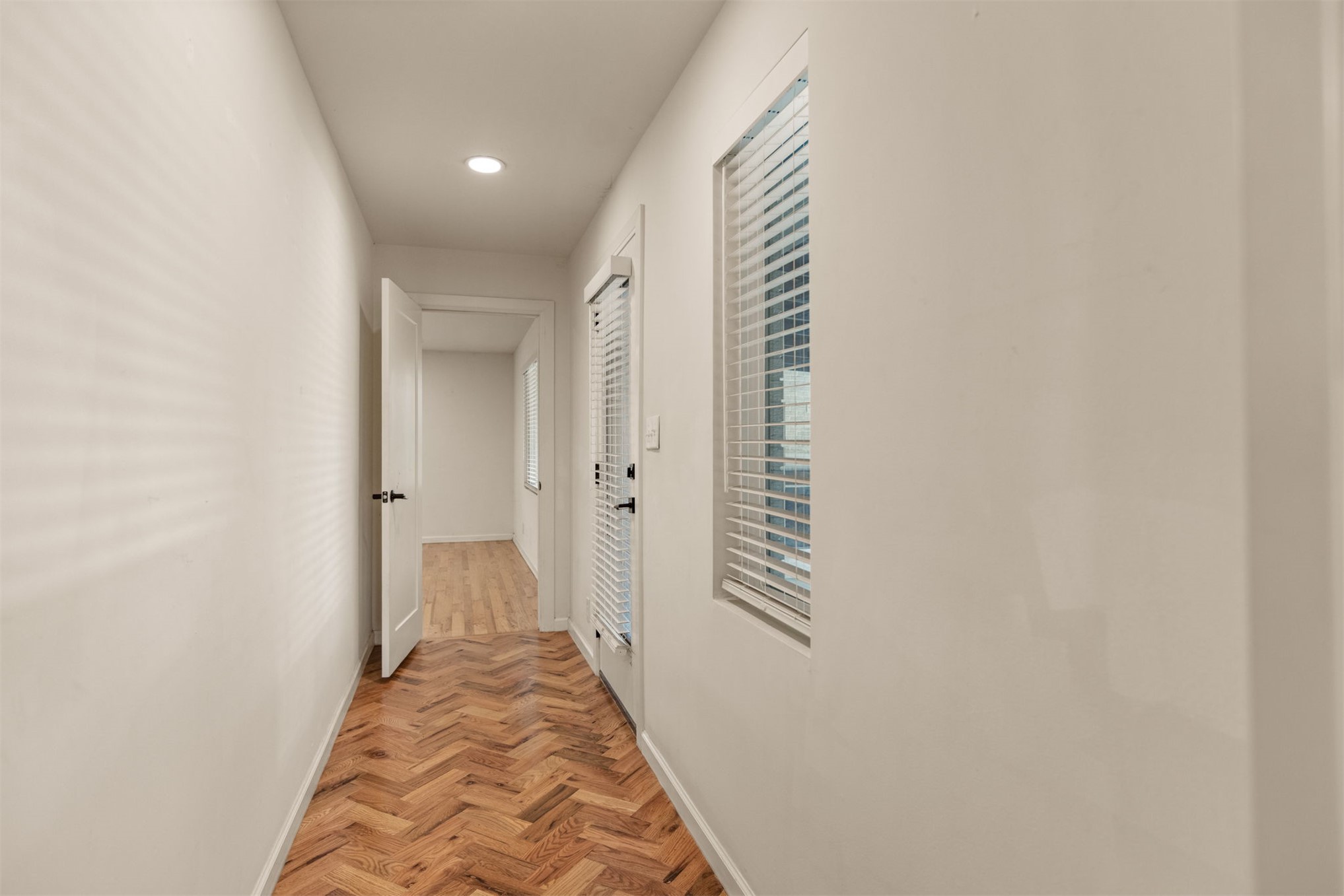 2879 S Gary Avenue Property Photo 29