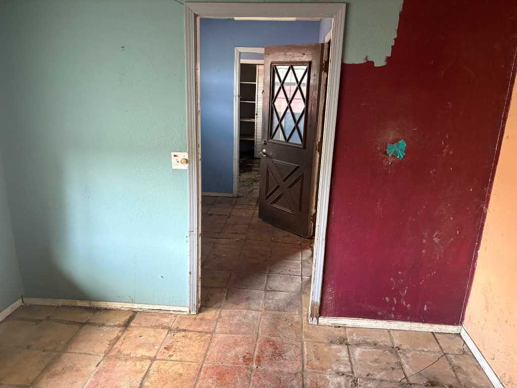 7500 S 4050 Road Property Photo 12