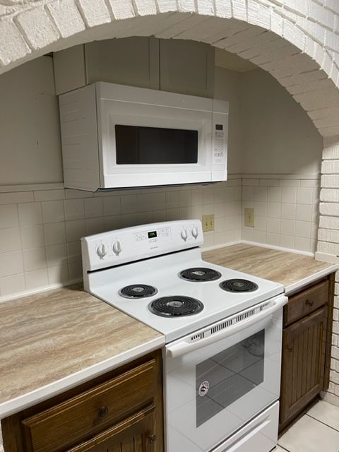 7815 E 77th Place Property Photo 12