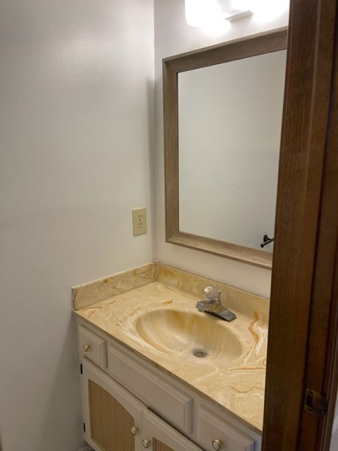 7815 E 77th Place Property Photo 17