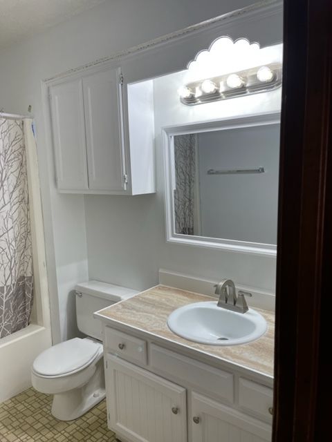 7815 E 77th Place Property Photo 24