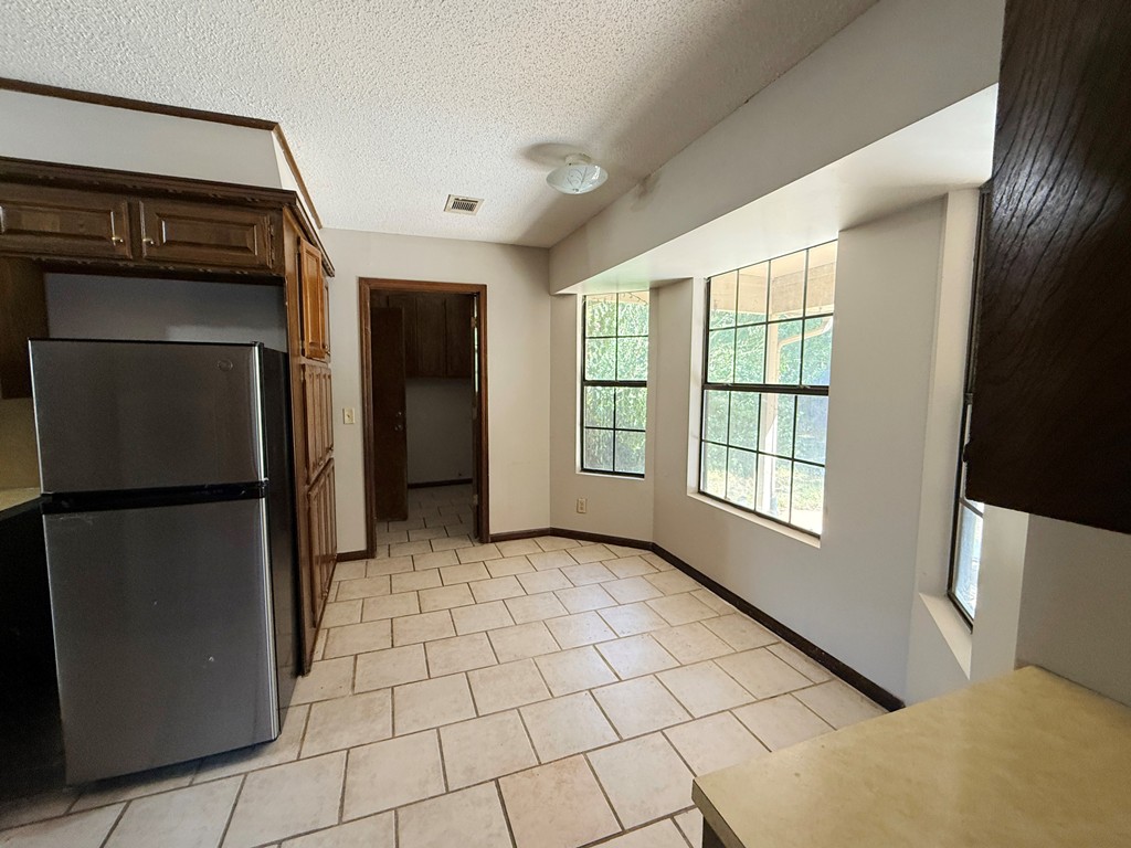 6421 S 111th East Avenue Property Photo 3