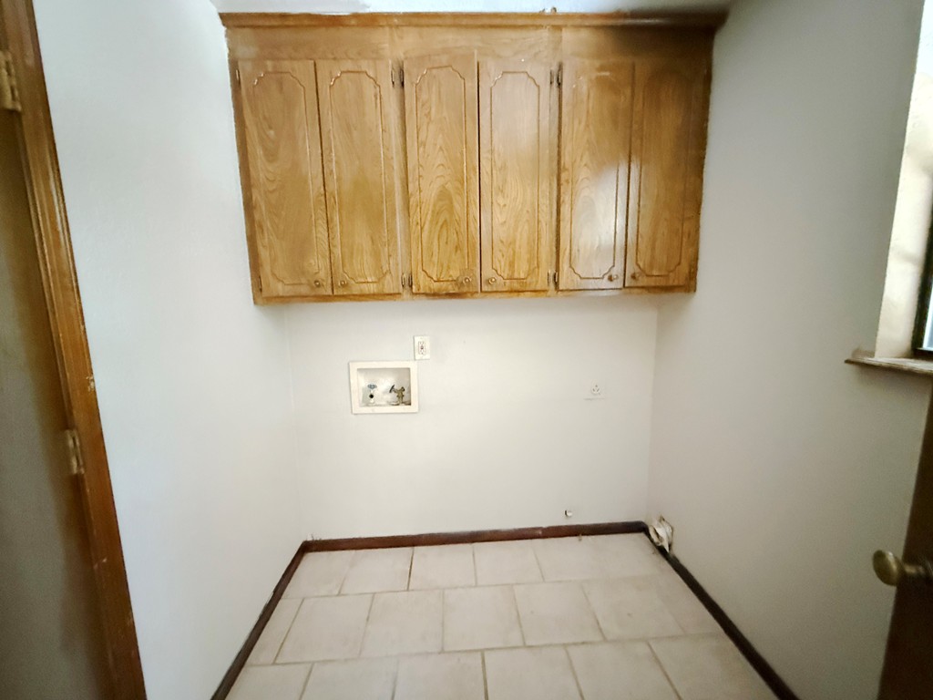 6421 S 111th East Avenue Property Photo 5