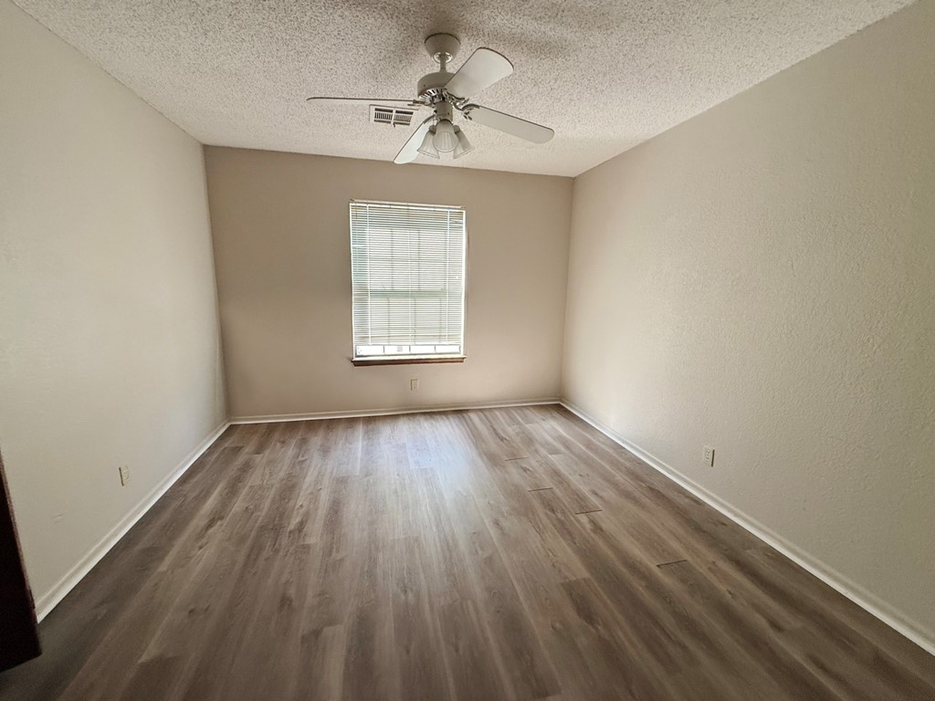 6421 S 111th East Avenue Property Photo 16