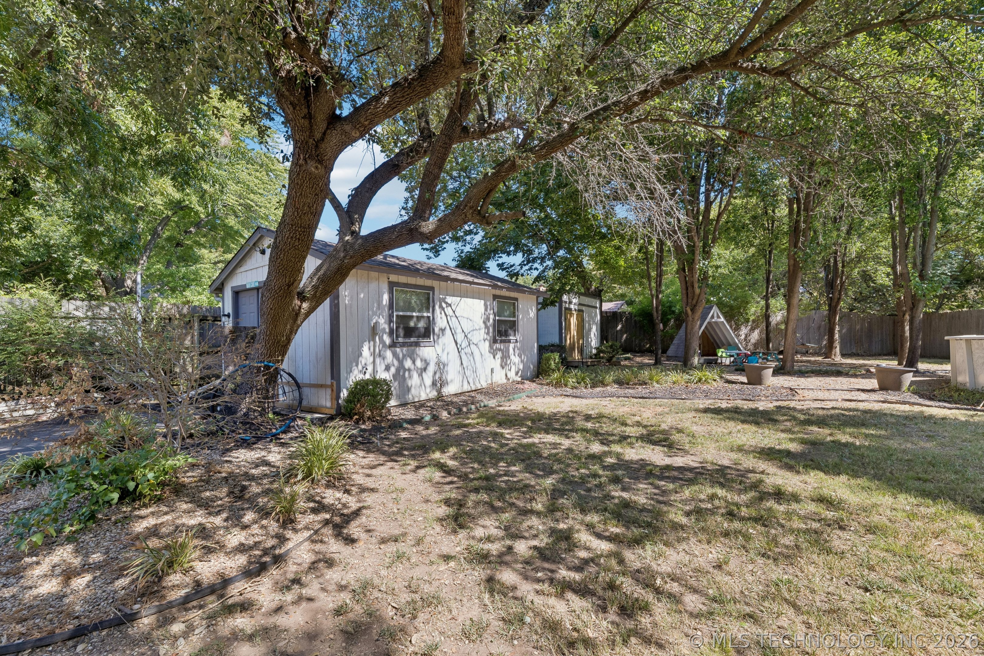 6905 S Knoxville Place Property Photo 30