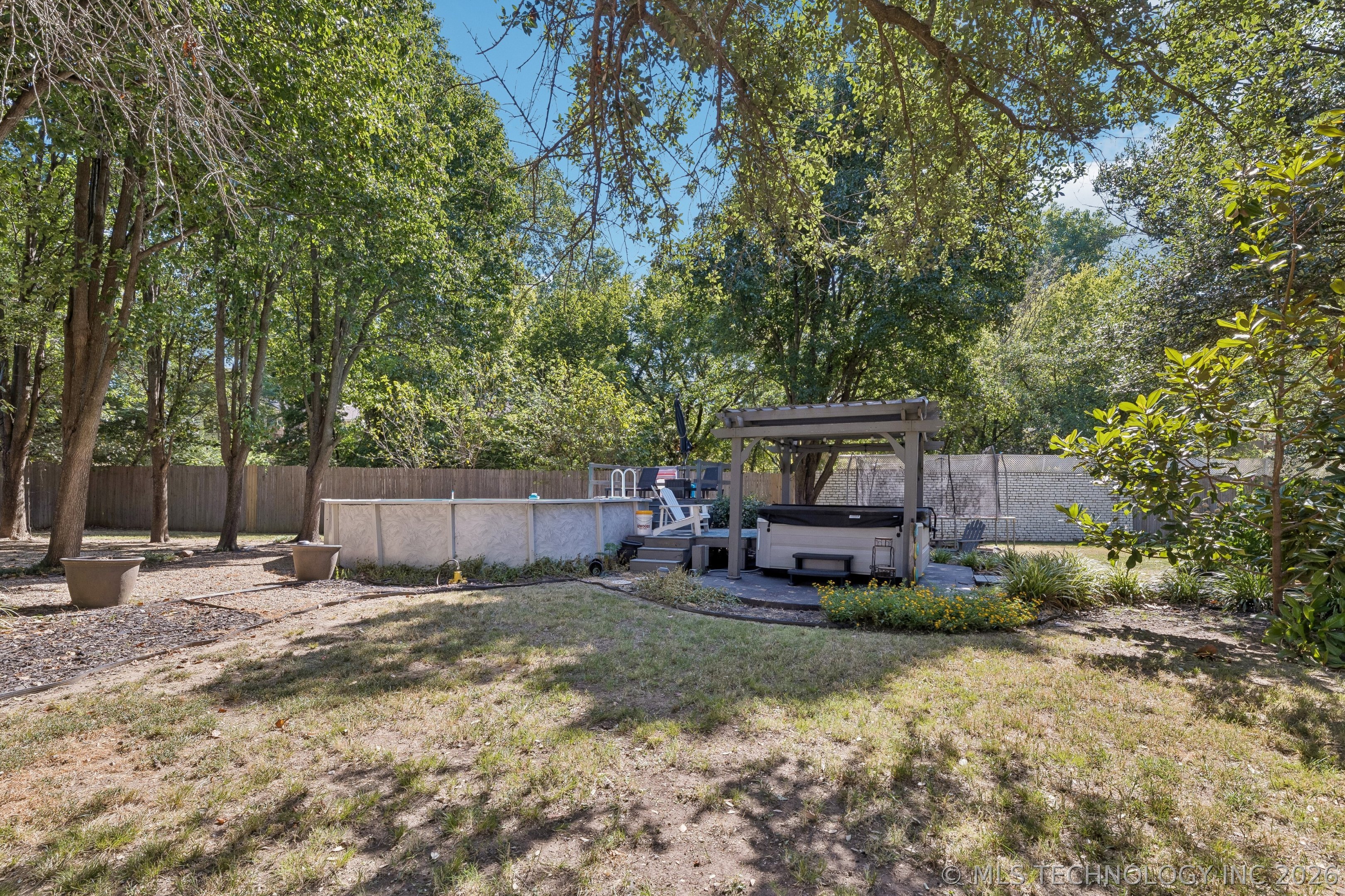 6905 S Knoxville Place Property Photo 32