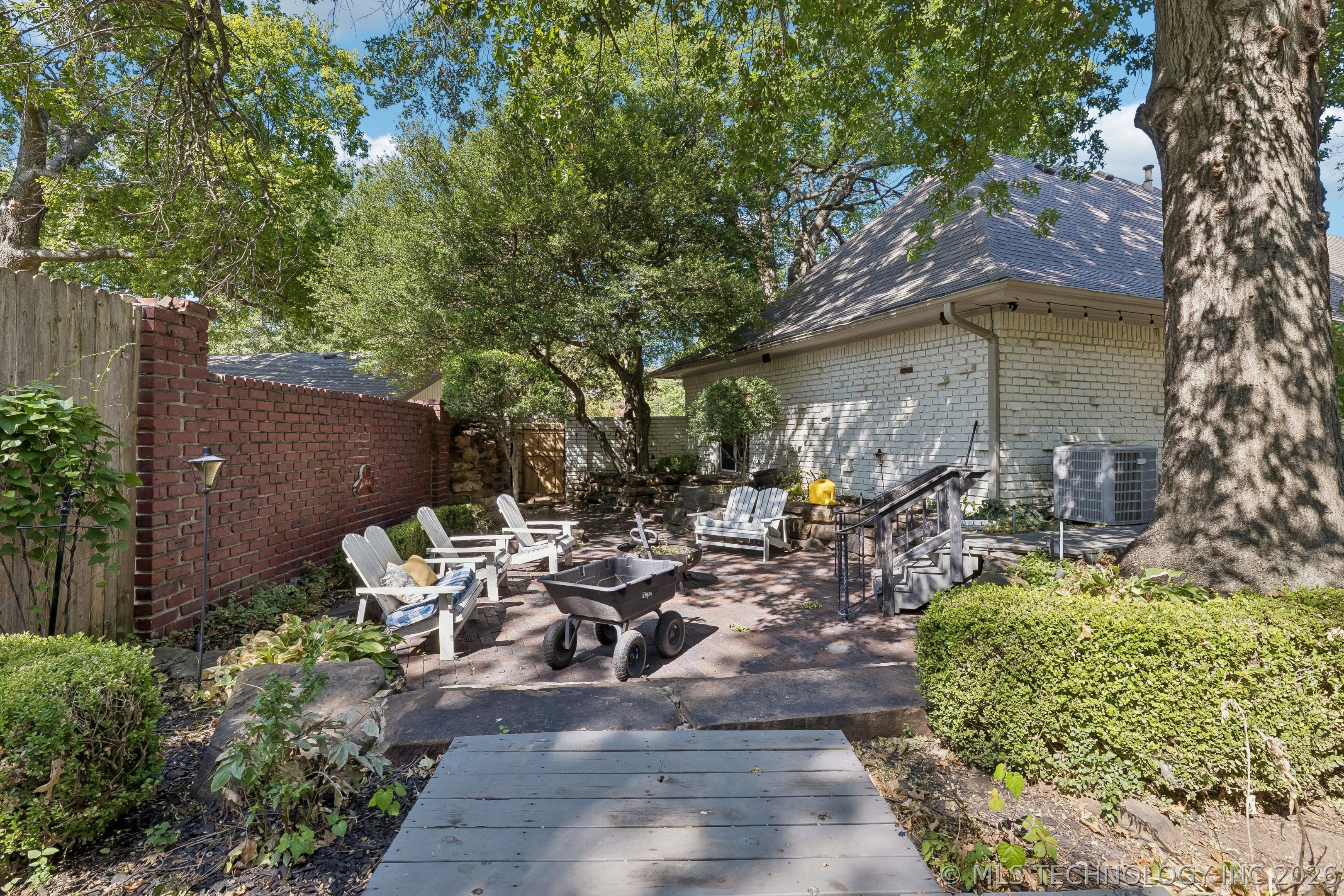 6905 S Knoxville Place Property Photo 35
