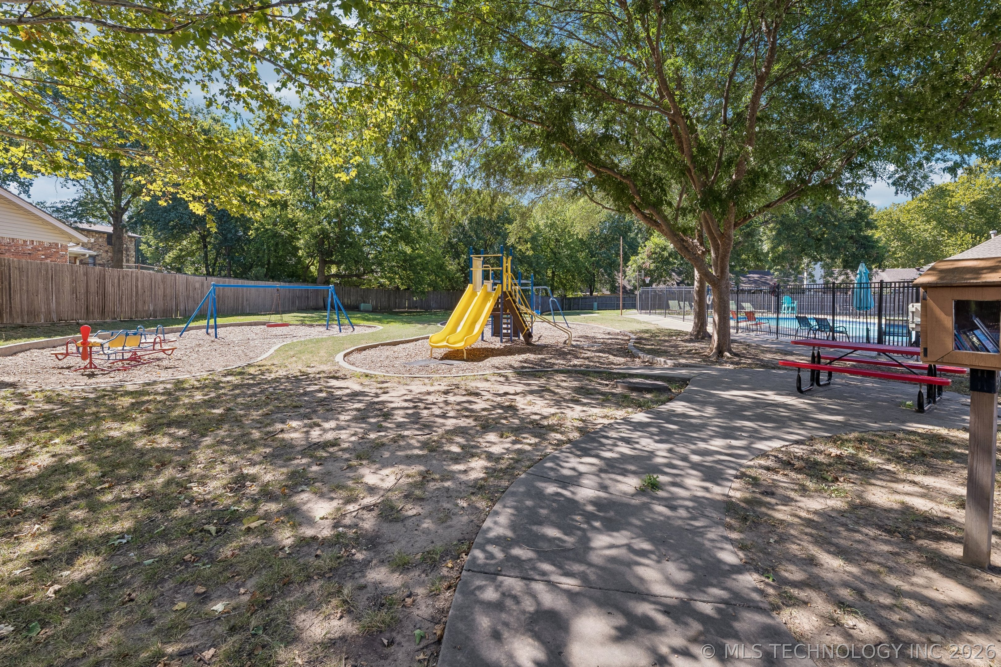 6905 S Knoxville Place Property Photo 44
