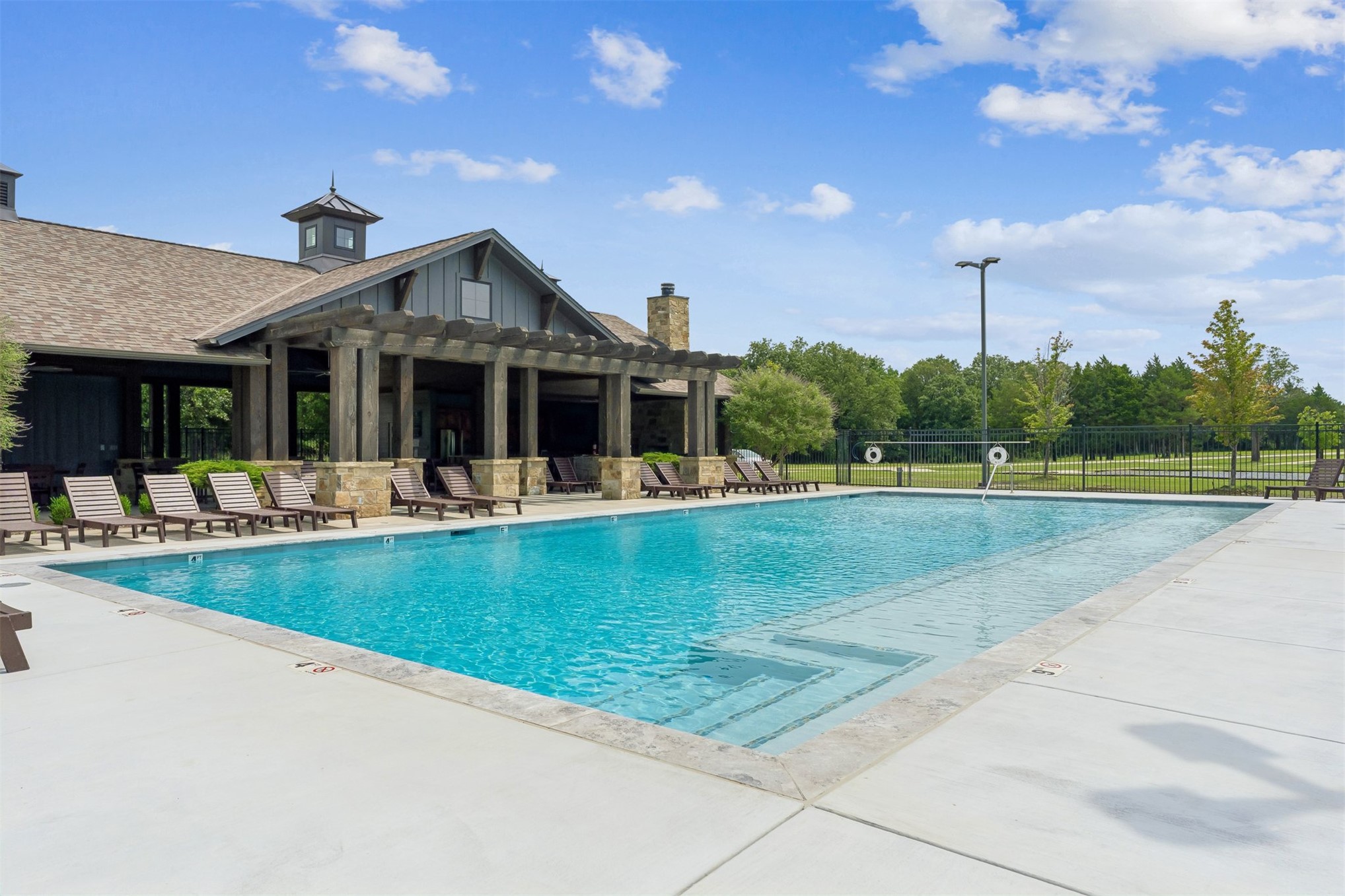 148 Patriot Pointe Property Photo 4