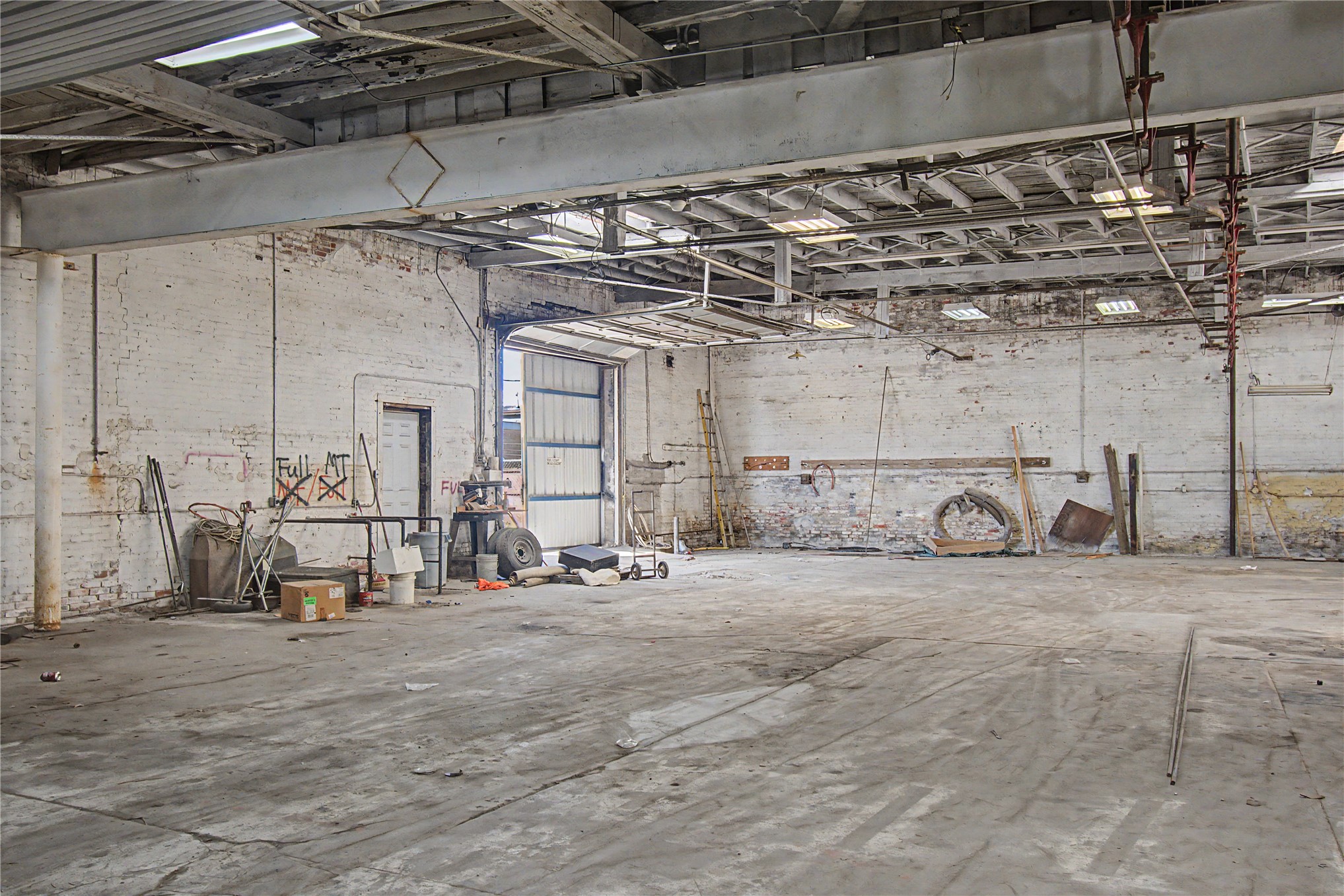 116 E Broadway Property Photo 6
