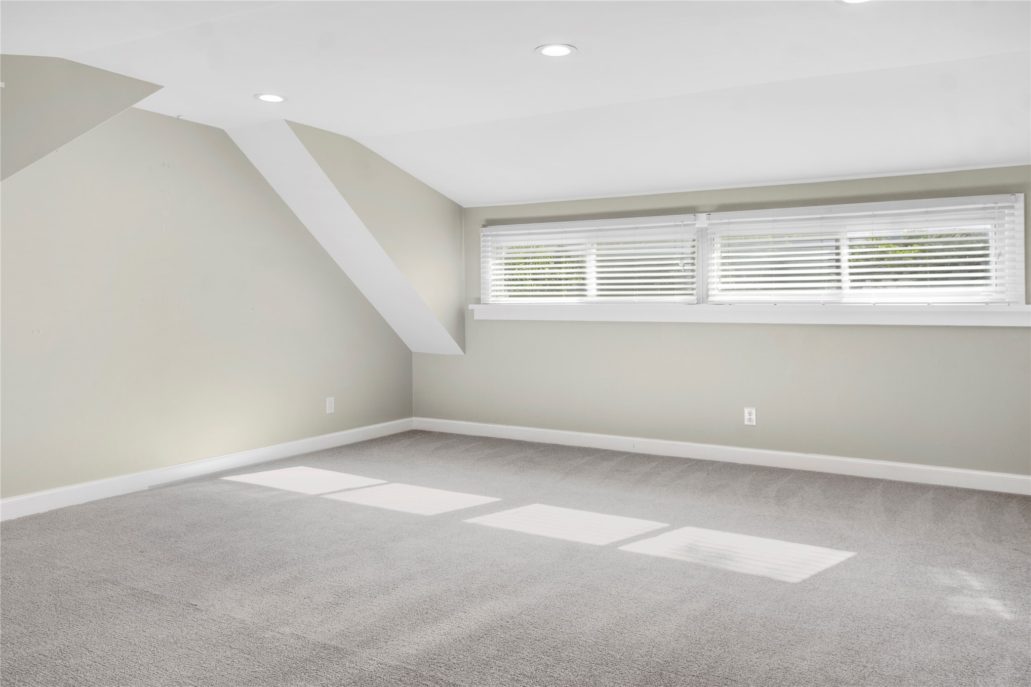 1440 S Marion Avenue Property Photo 19