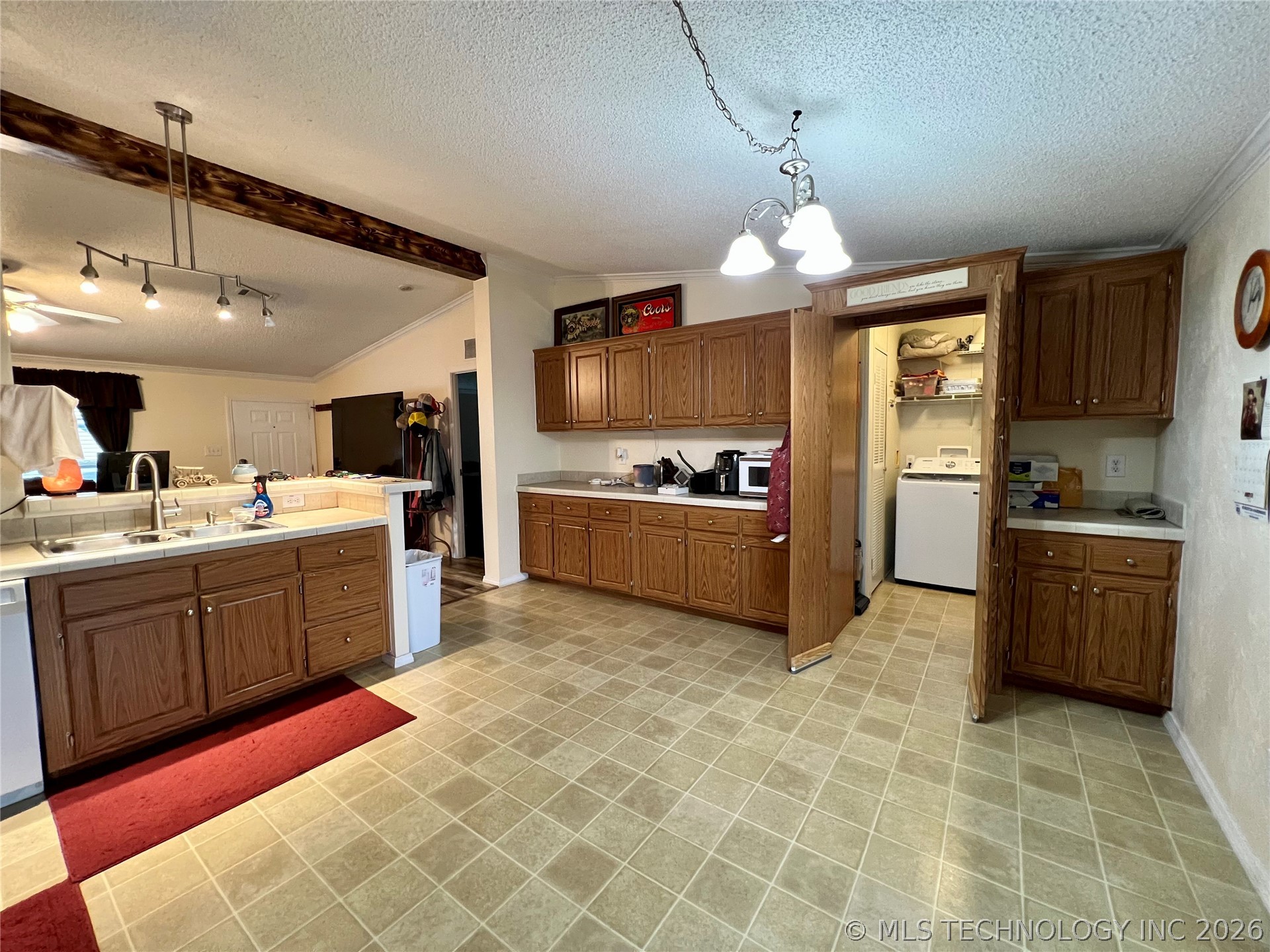 8150 Peaceful Lane Property Photo 11
