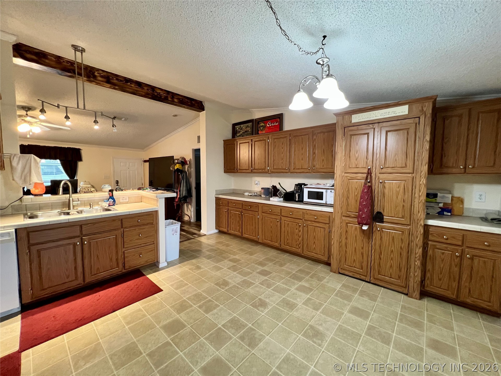8150 Peaceful Lane Property Photo 12