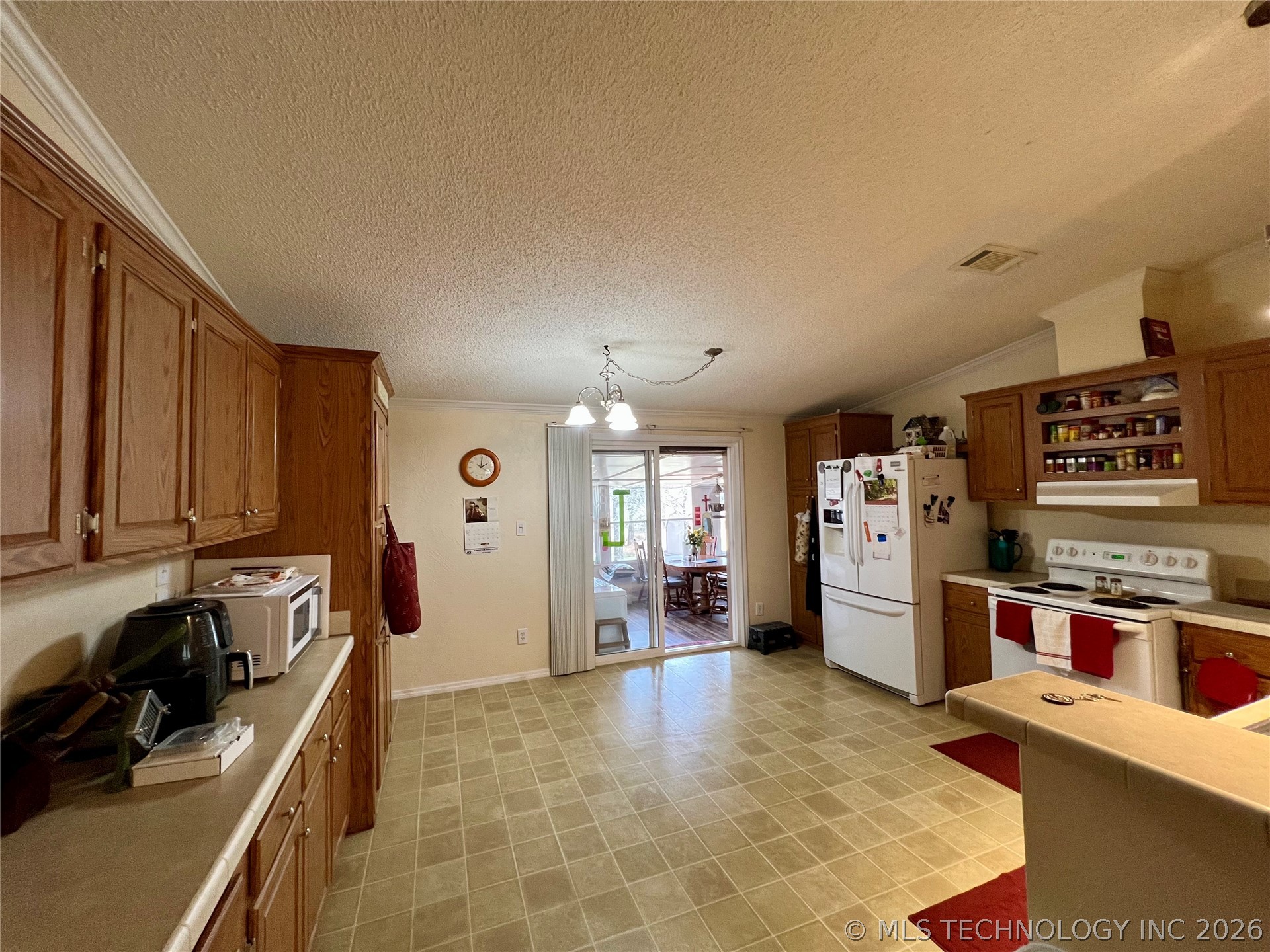 8150 Peaceful Lane Property Photo 13
