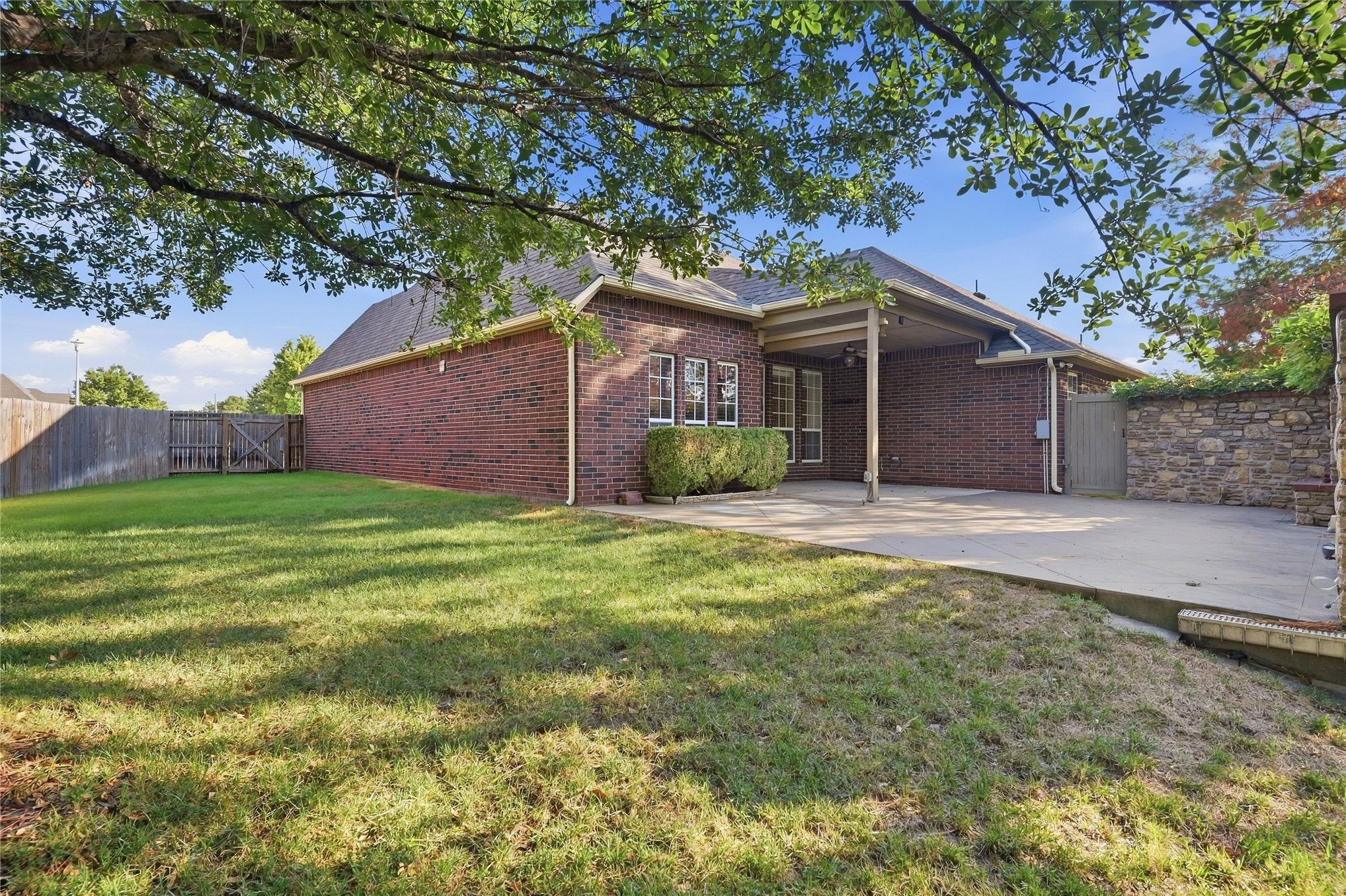 4129 W Fulton Street Property Photo 8