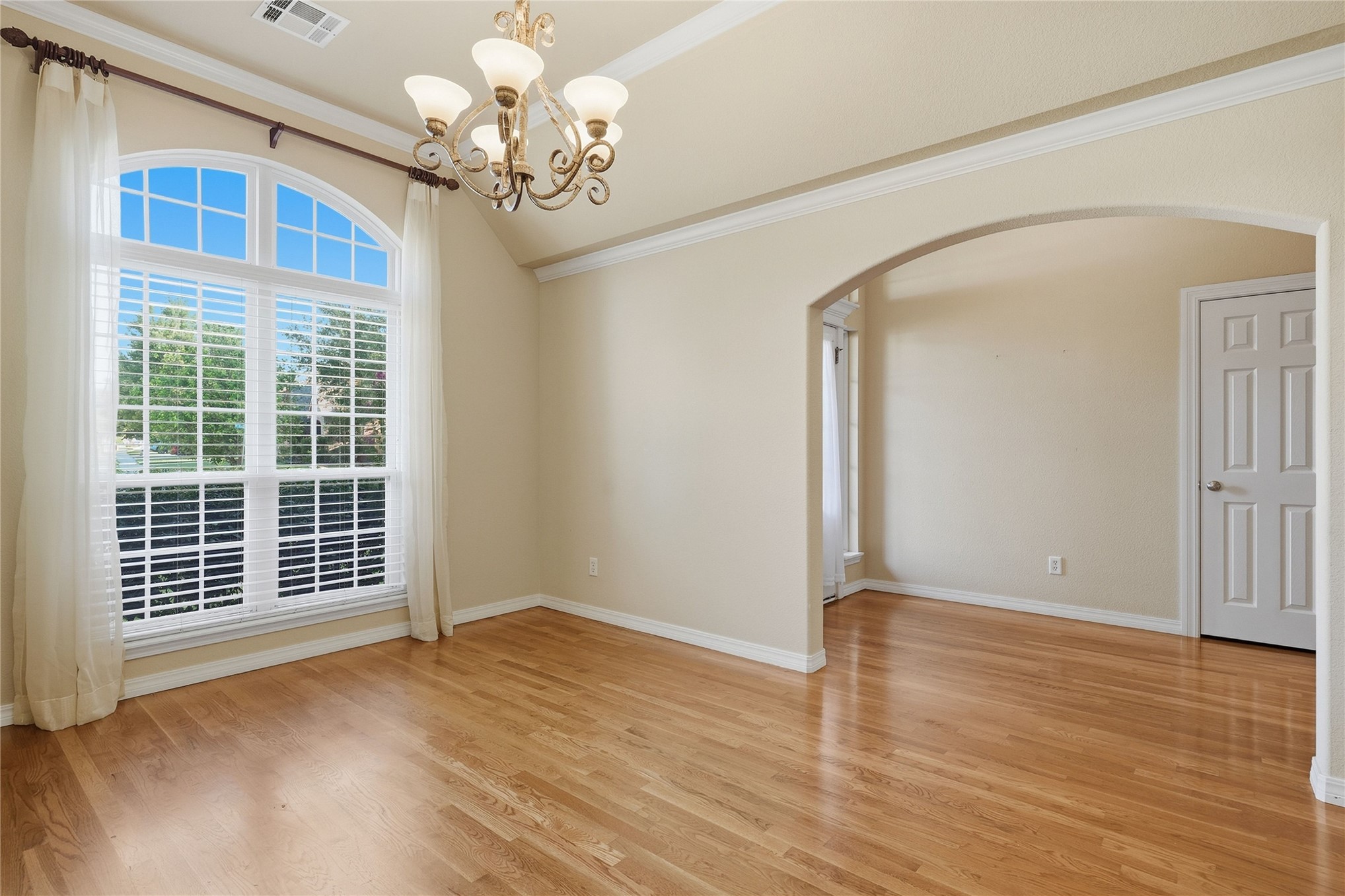 4129 W Fulton Street Property Photo 16