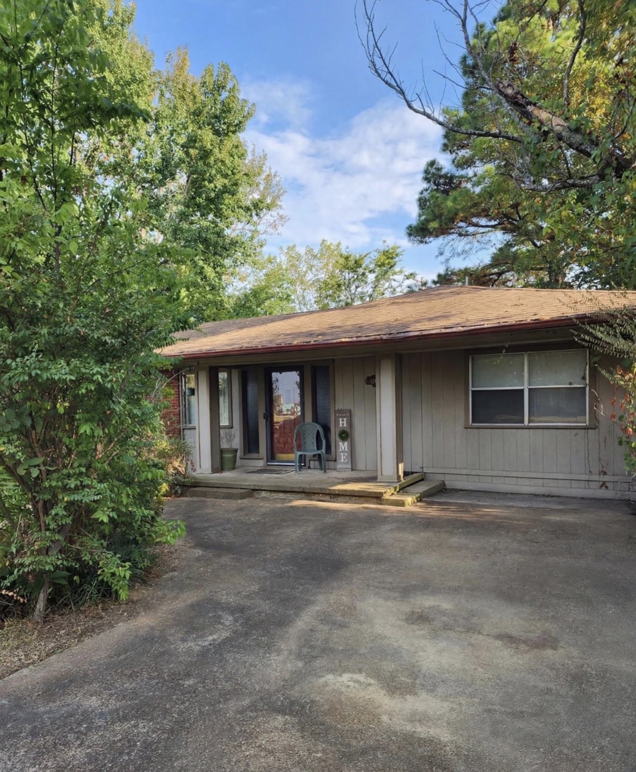 1210 E Duke Street Property Photo 1