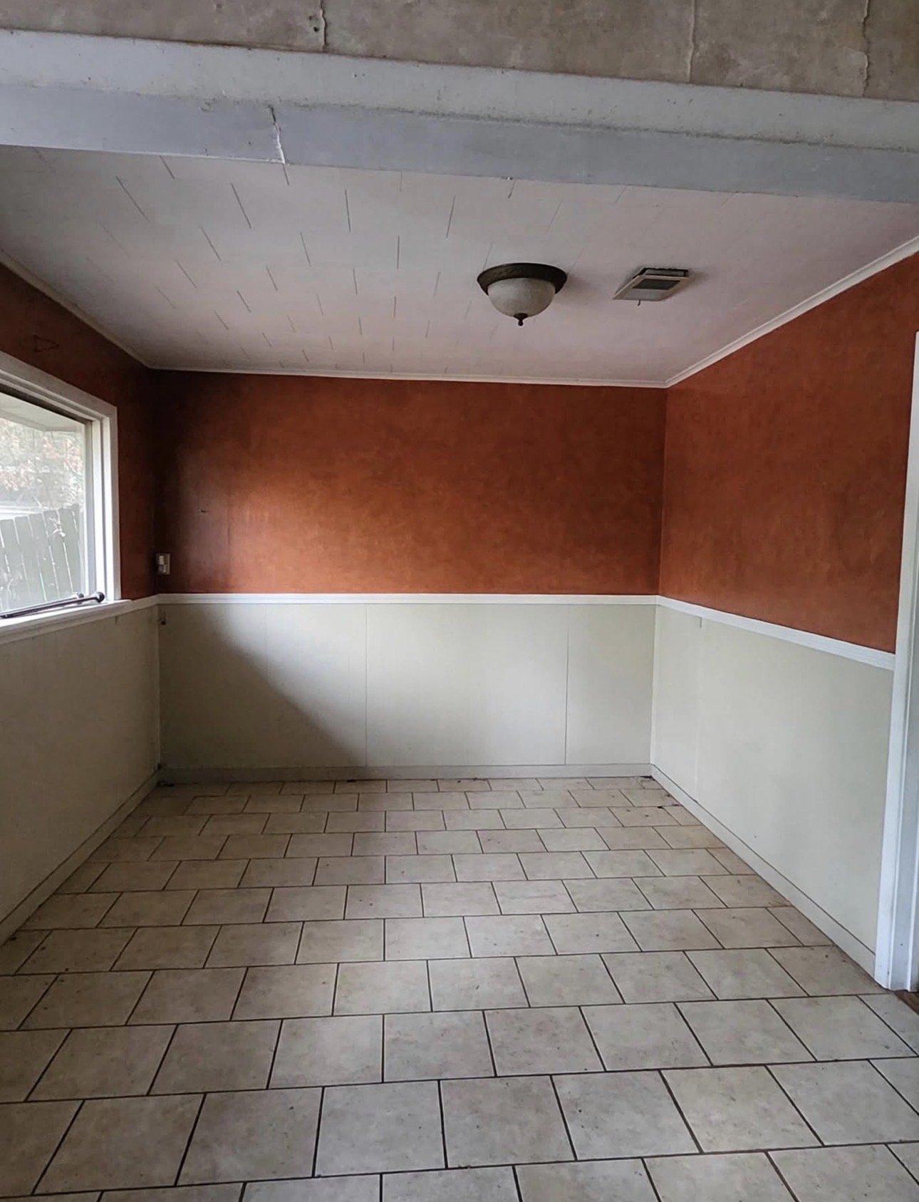 1210 E Duke Street Property Photo 9