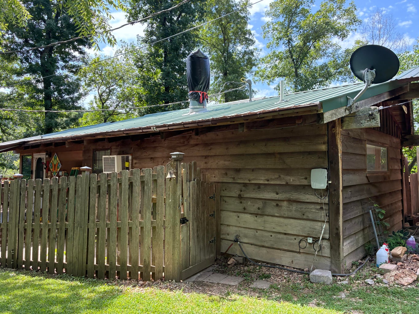 464 Lakeside Drive Property Photo 1