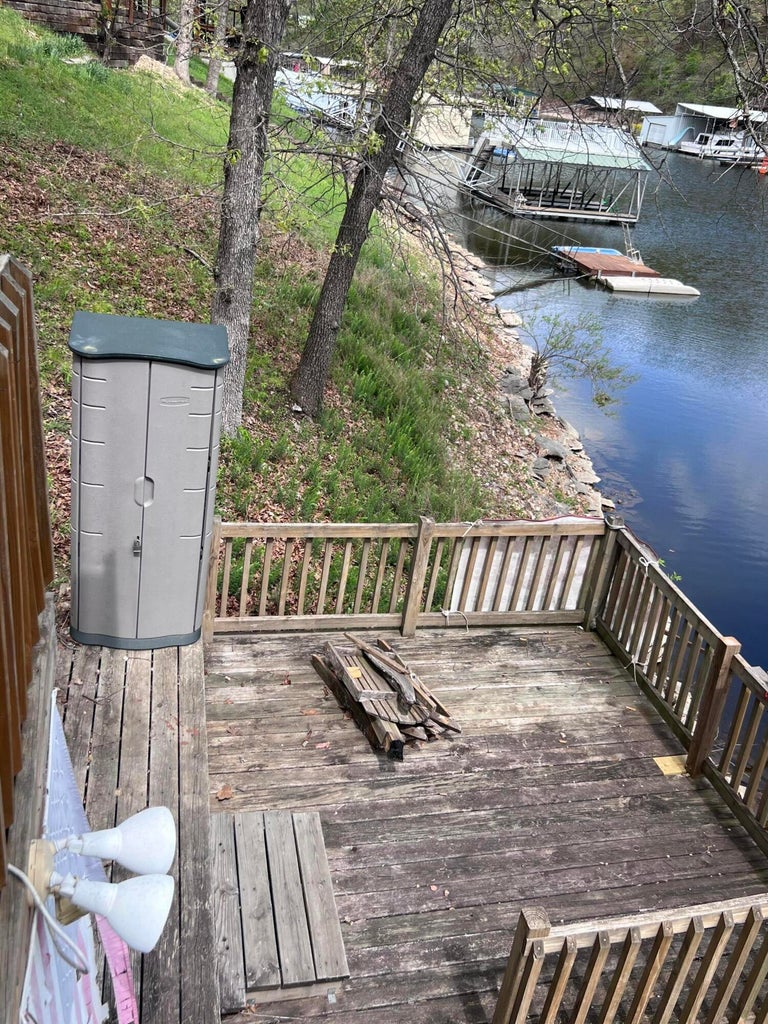 464 Lakeside Drive Property Photo 29