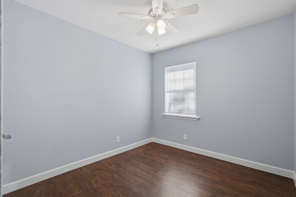 14399 S Poplar Street Property Photo 10