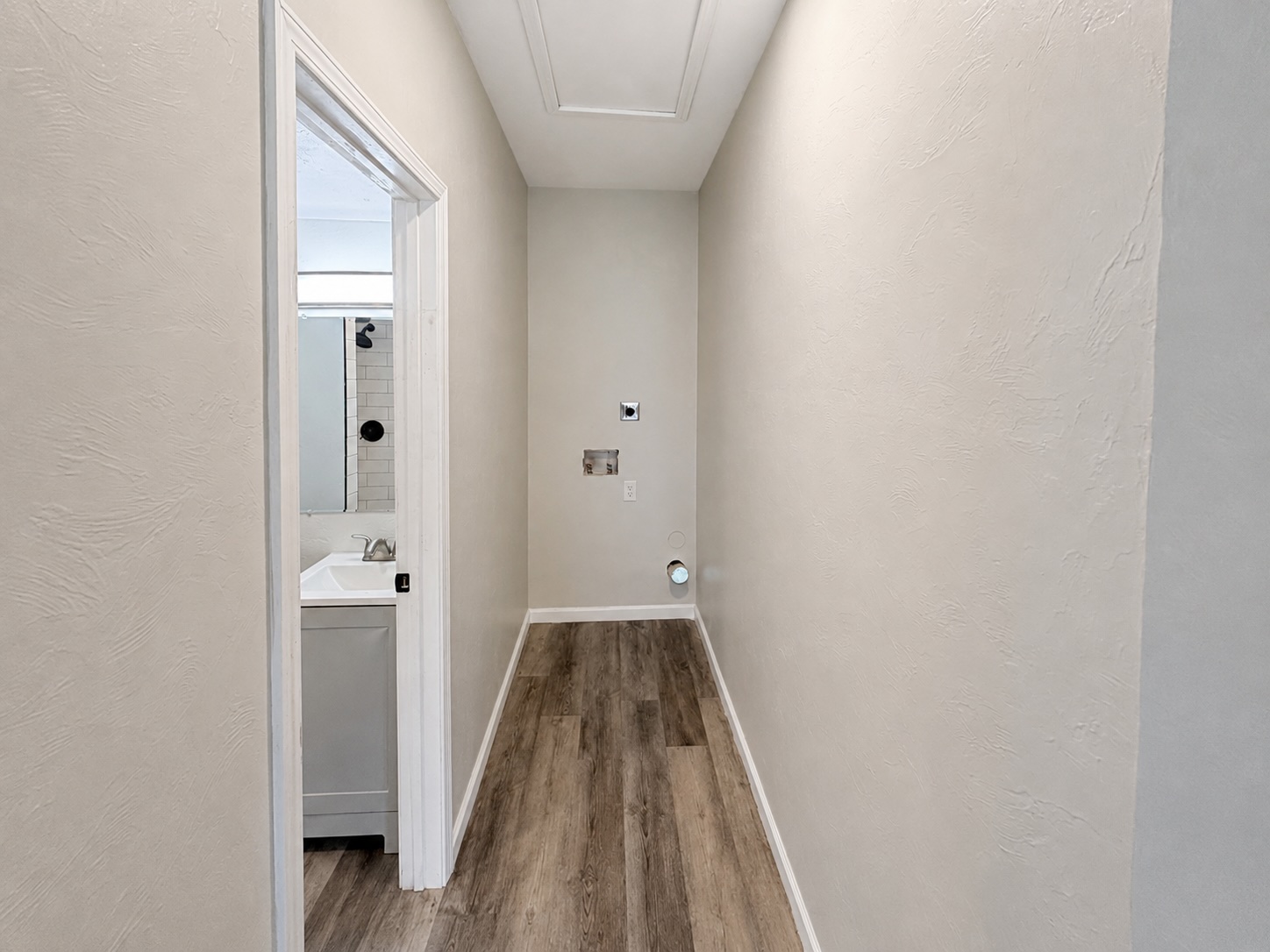 305 S Rosehill Avenue Property Photo 8
