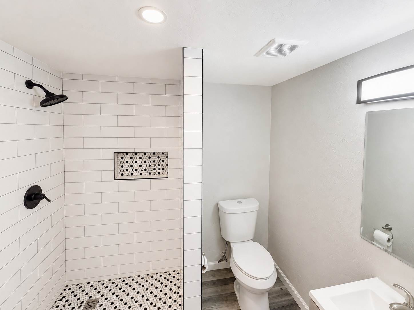 305 S Rosehill Avenue Property Photo 13