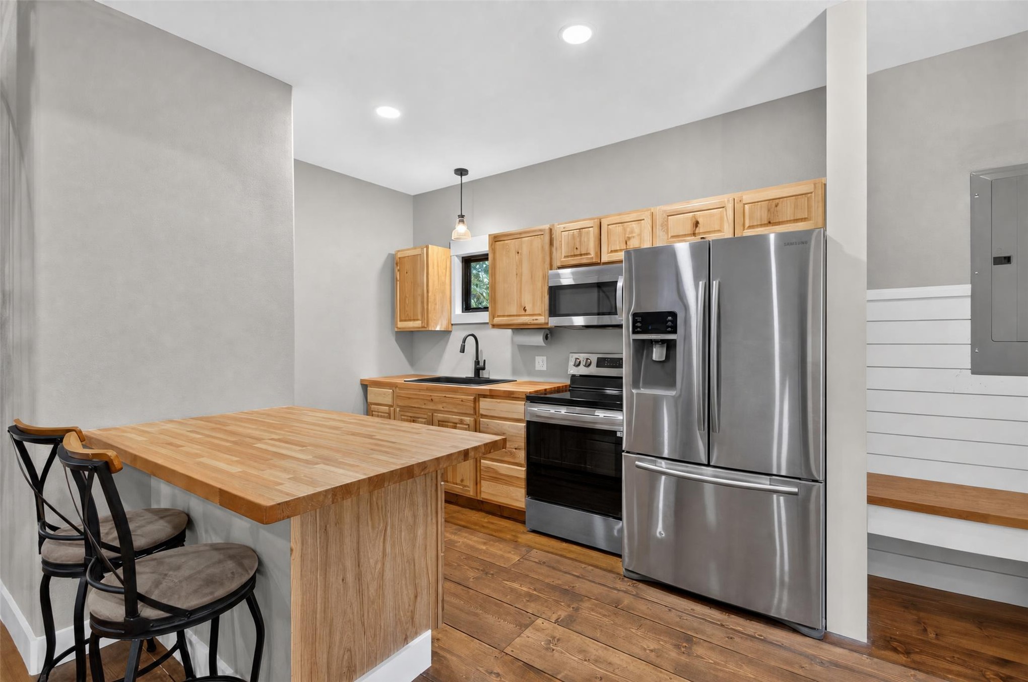 13063 E 403 Road Property Photo 7
