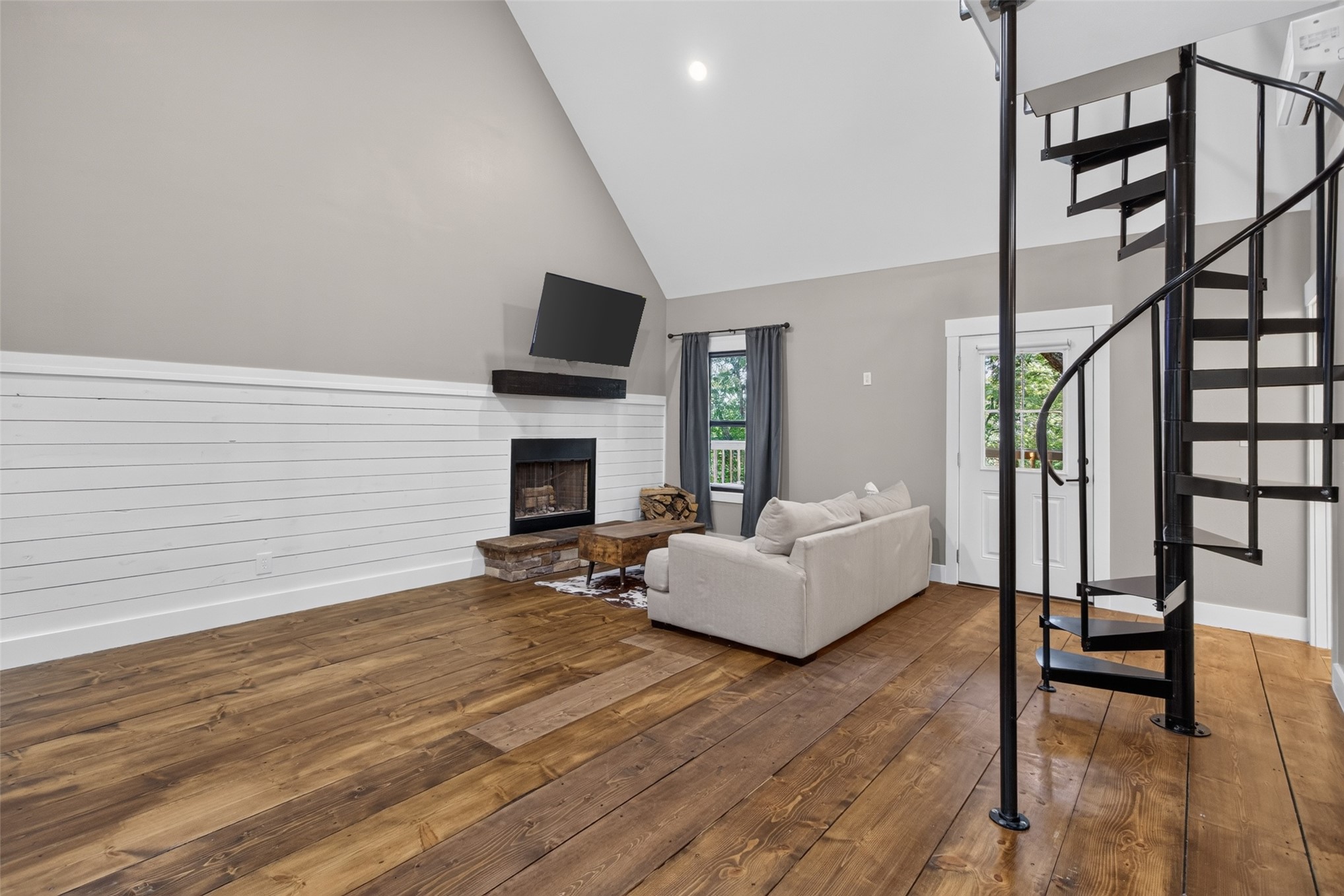 13063 E 403 Road Property Photo 9