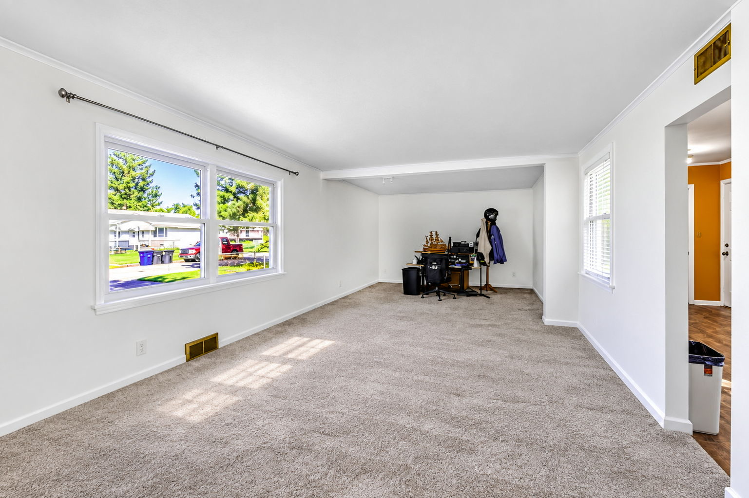 313 S 44th West Avenue Property Photo 4