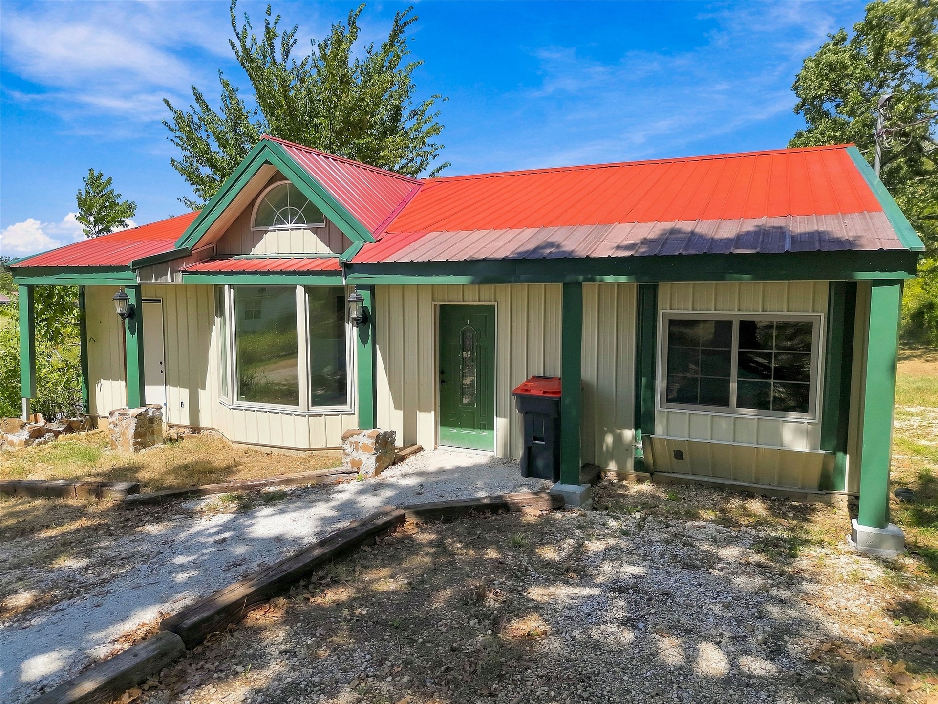 809 W Holt Property Photo 3