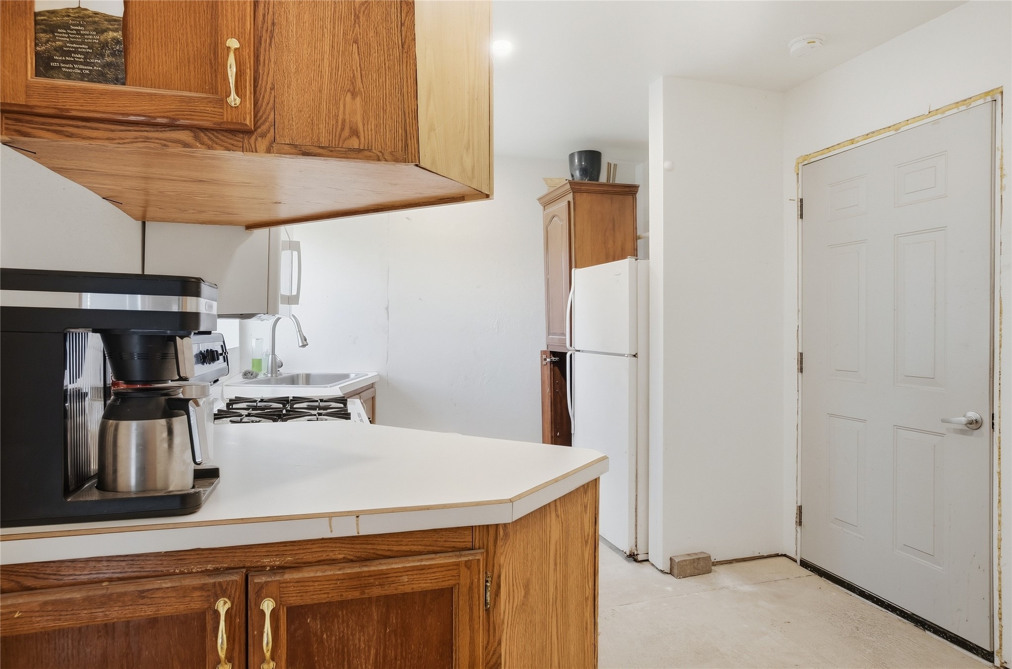 809 W Holt Property Photo 31