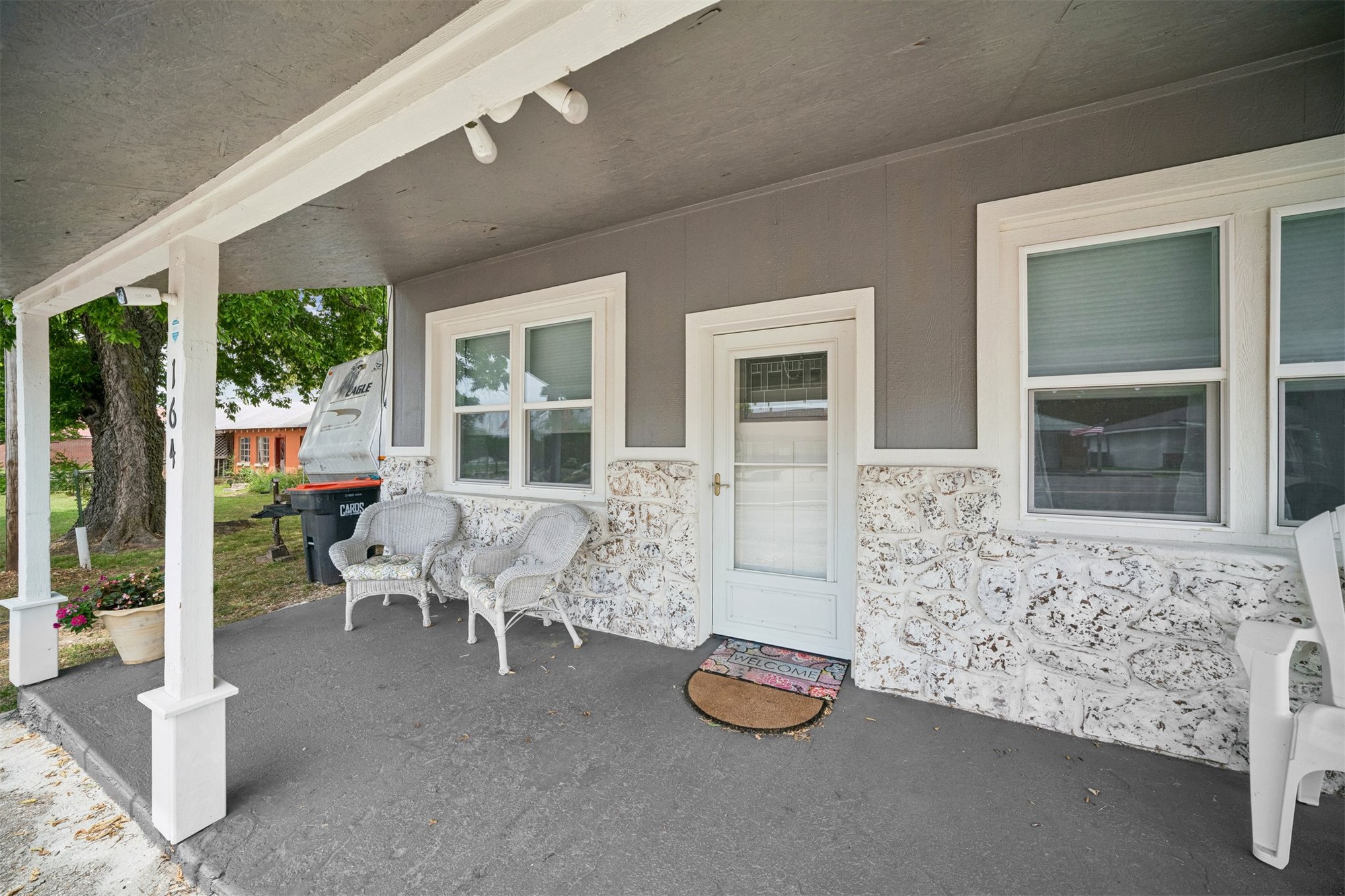 164 W Cherokee Property Photo 4