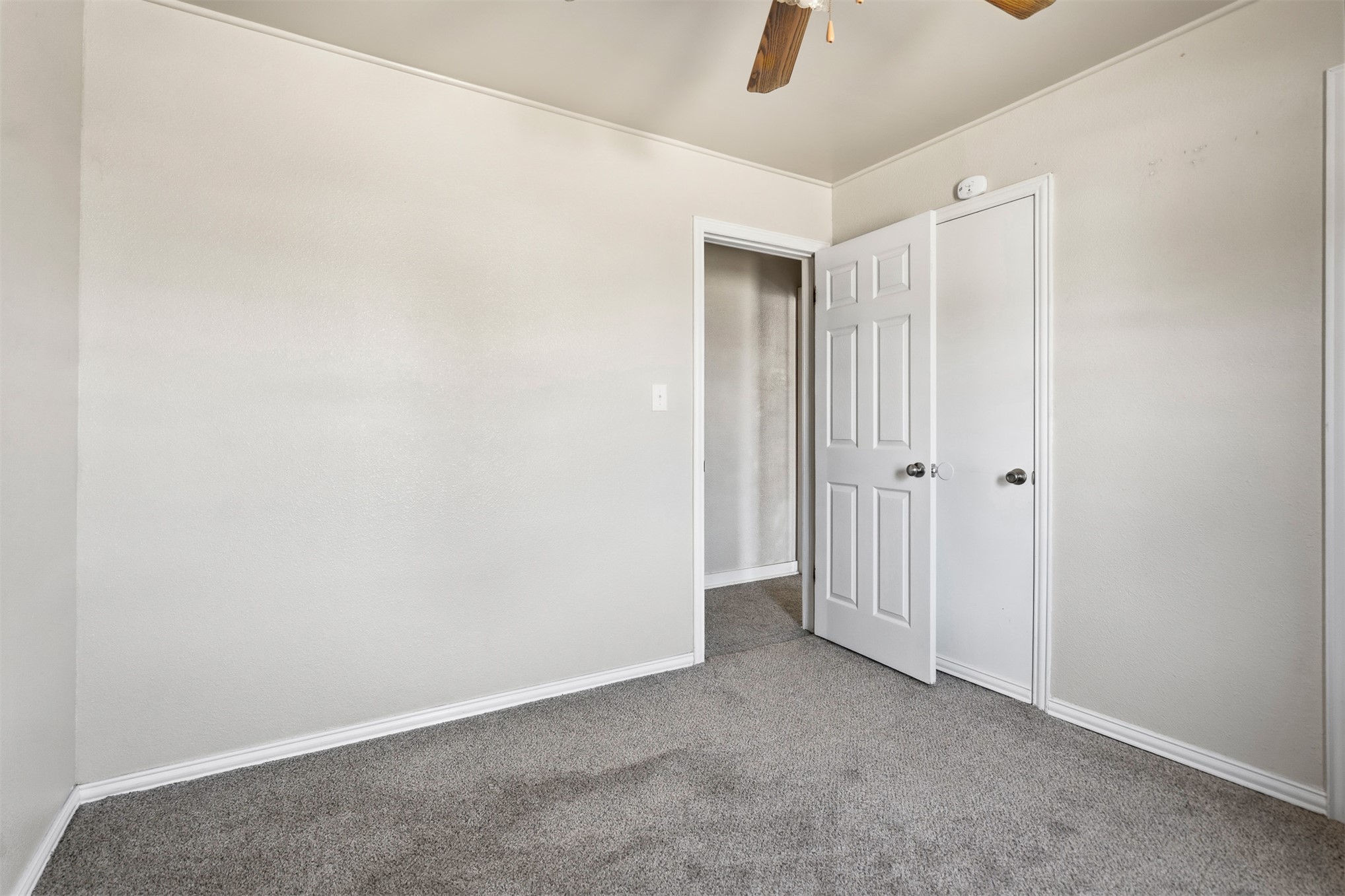 434 Locust Street Property Photo 13