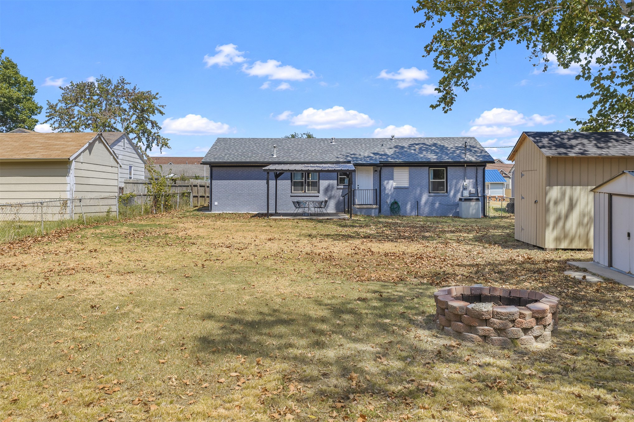 434 Locust Street Property Photo 25