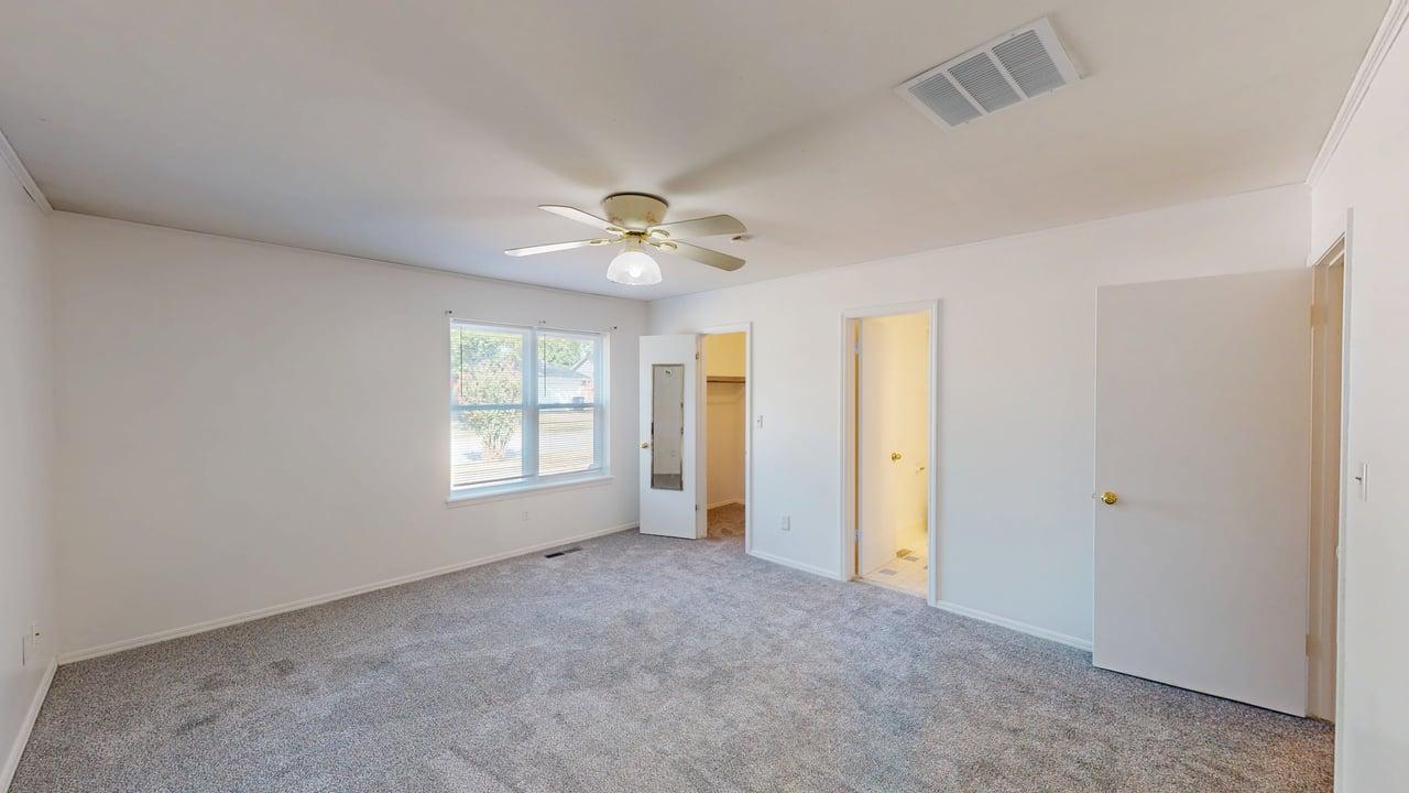 2621 S 89th East Avenue Property Photo 17