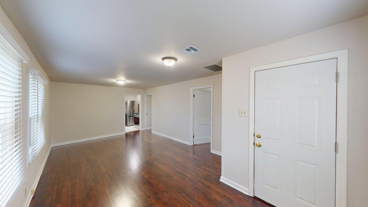 415 E Aquarium Place Property Photo 7