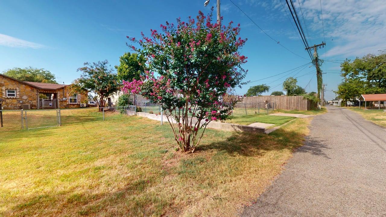 415 E Aquarium Place Property Photo 26