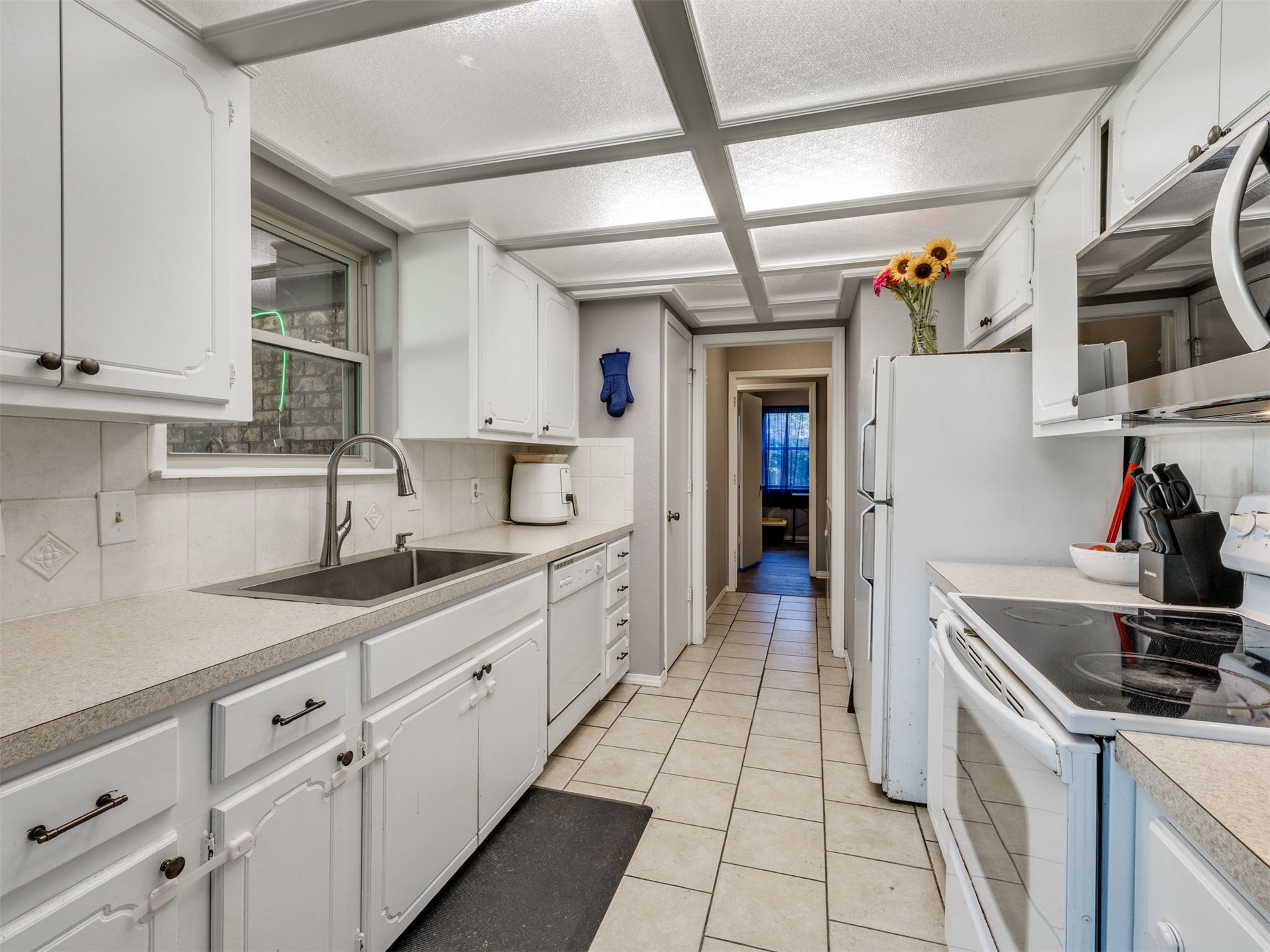 204 W Seward Avenue Property Photo 10
