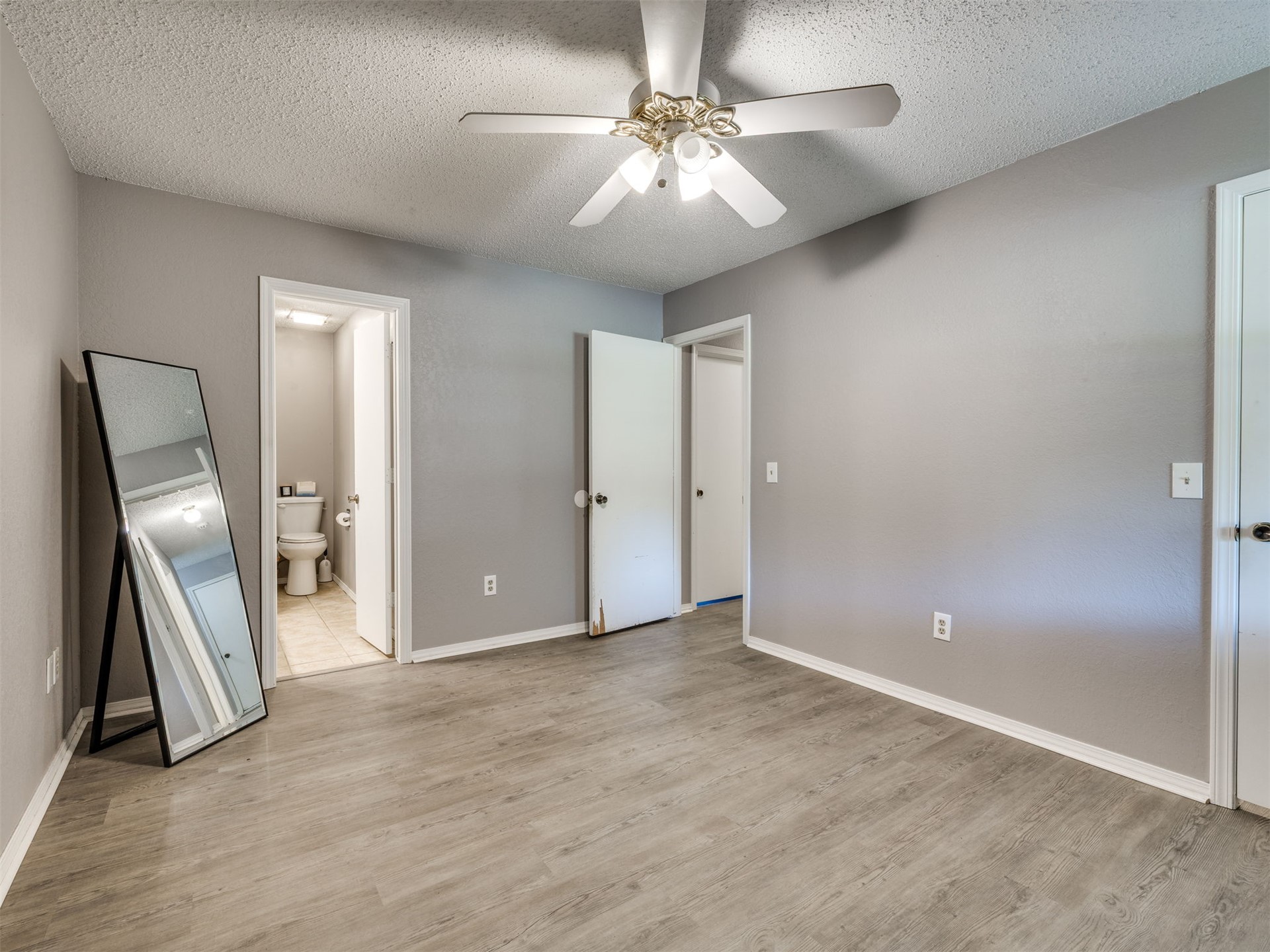204 W Seward Avenue Property Photo 18
