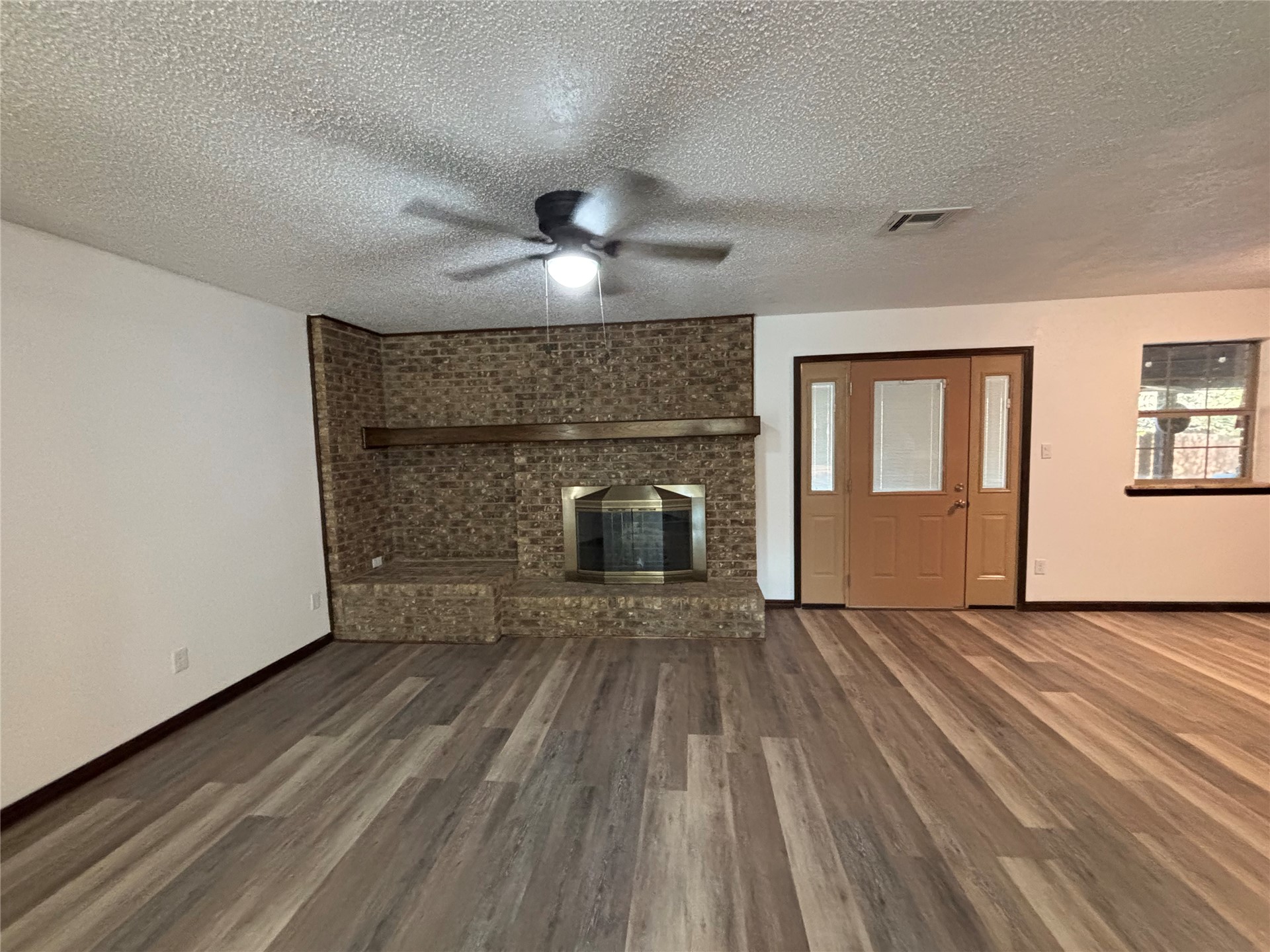 367 W Cliff Drive Property Photo 10