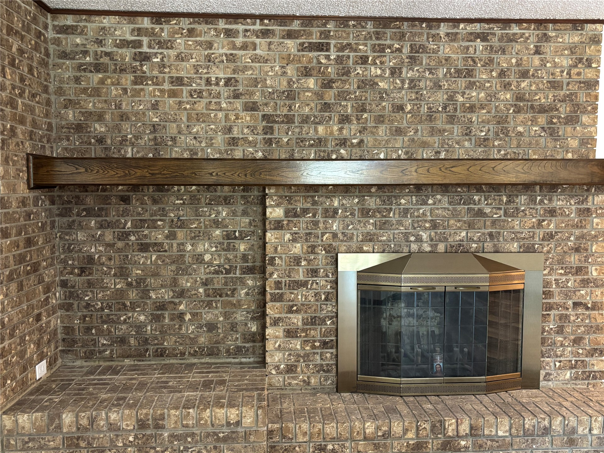 367 W Cliff Drive Property Photo 11