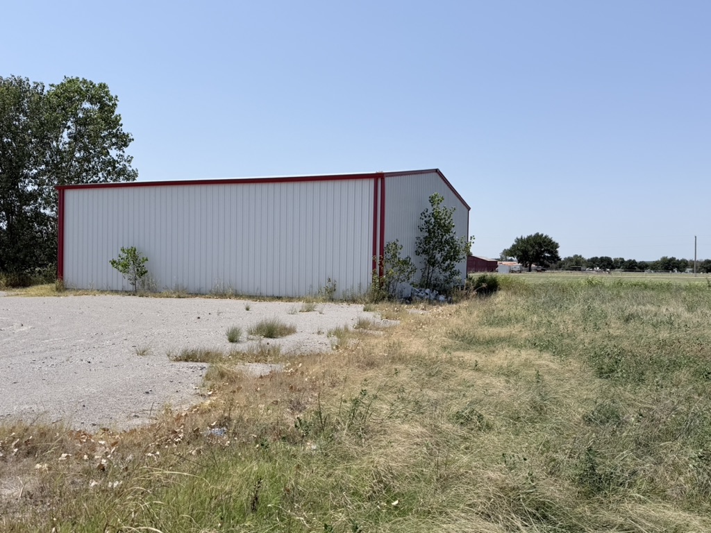 13847 N 3977 Drive Property Photo 1