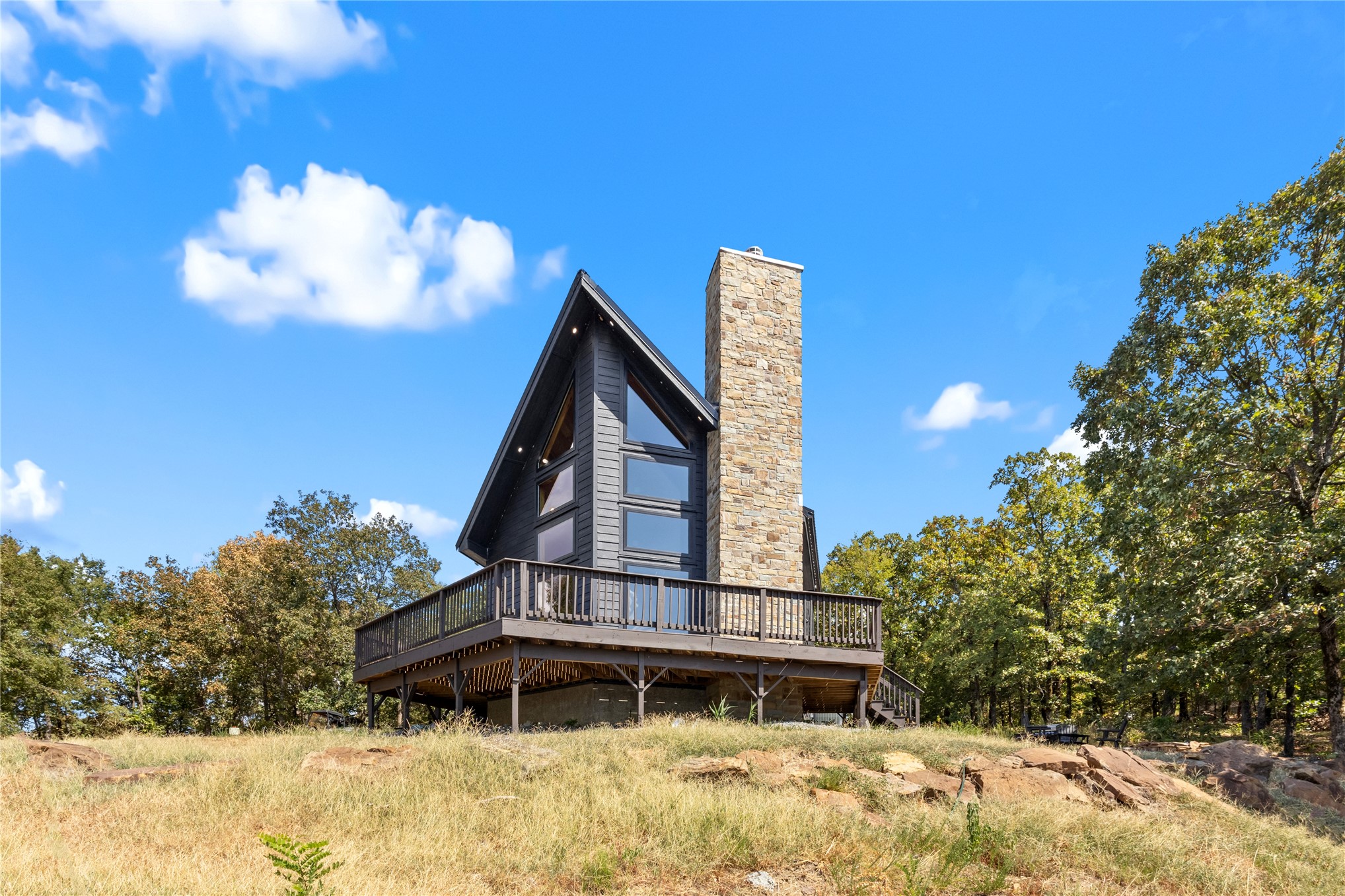2217 Hidden Ridge Road Property Photo 9