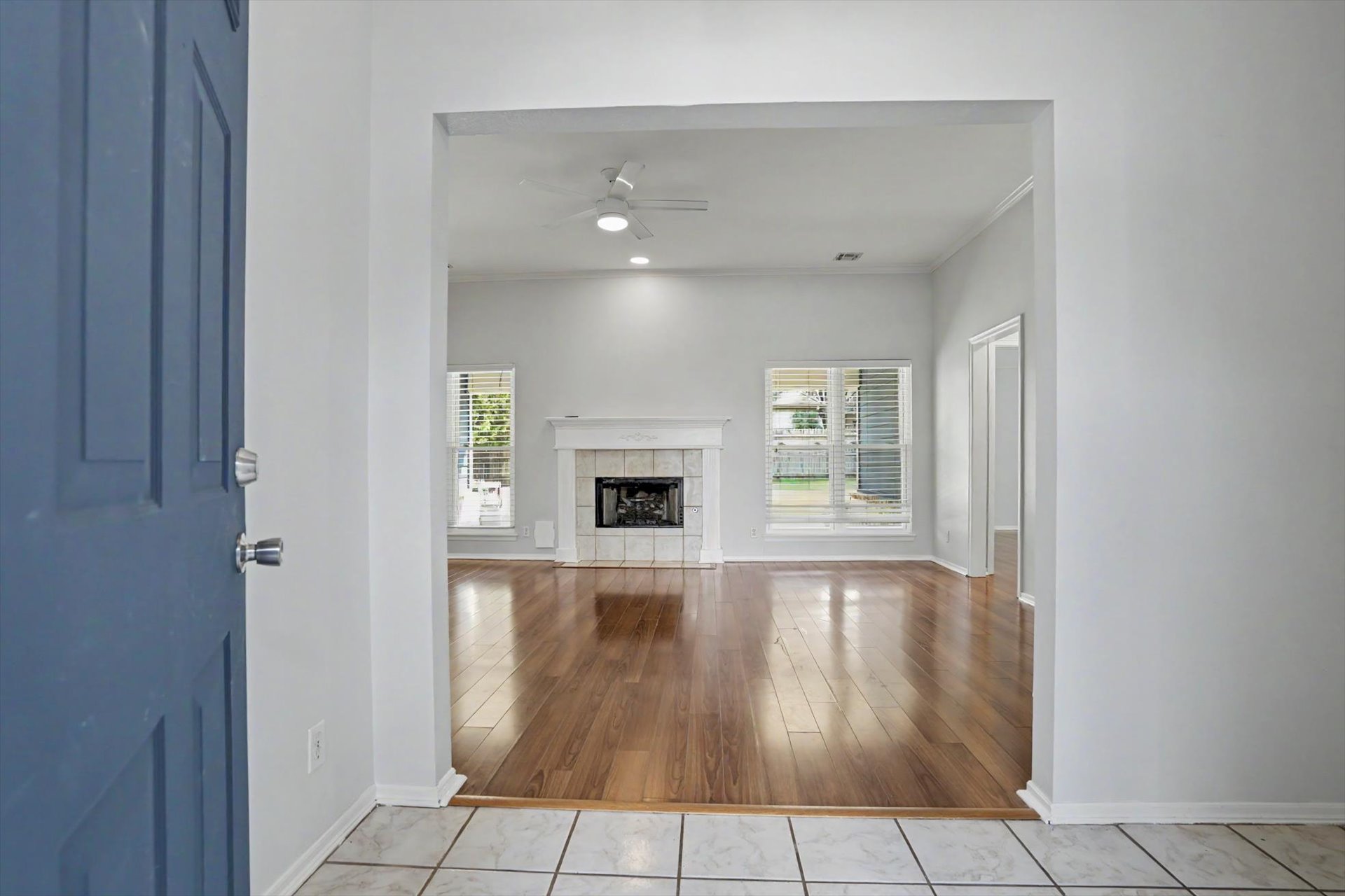 105 E Indianapolis Street E Property Photo 2