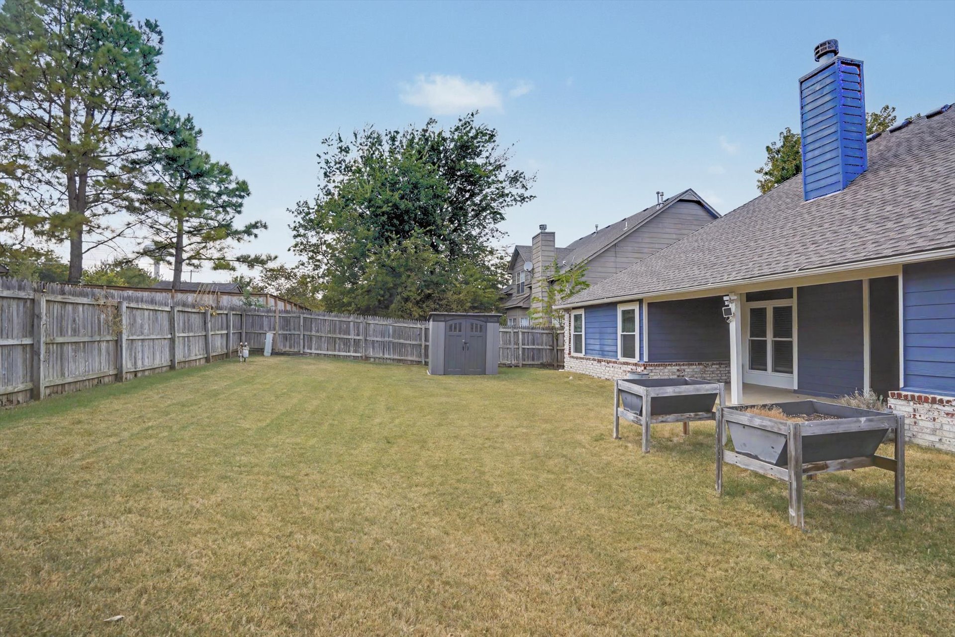 105 E Indianapolis Street E Property Photo 29