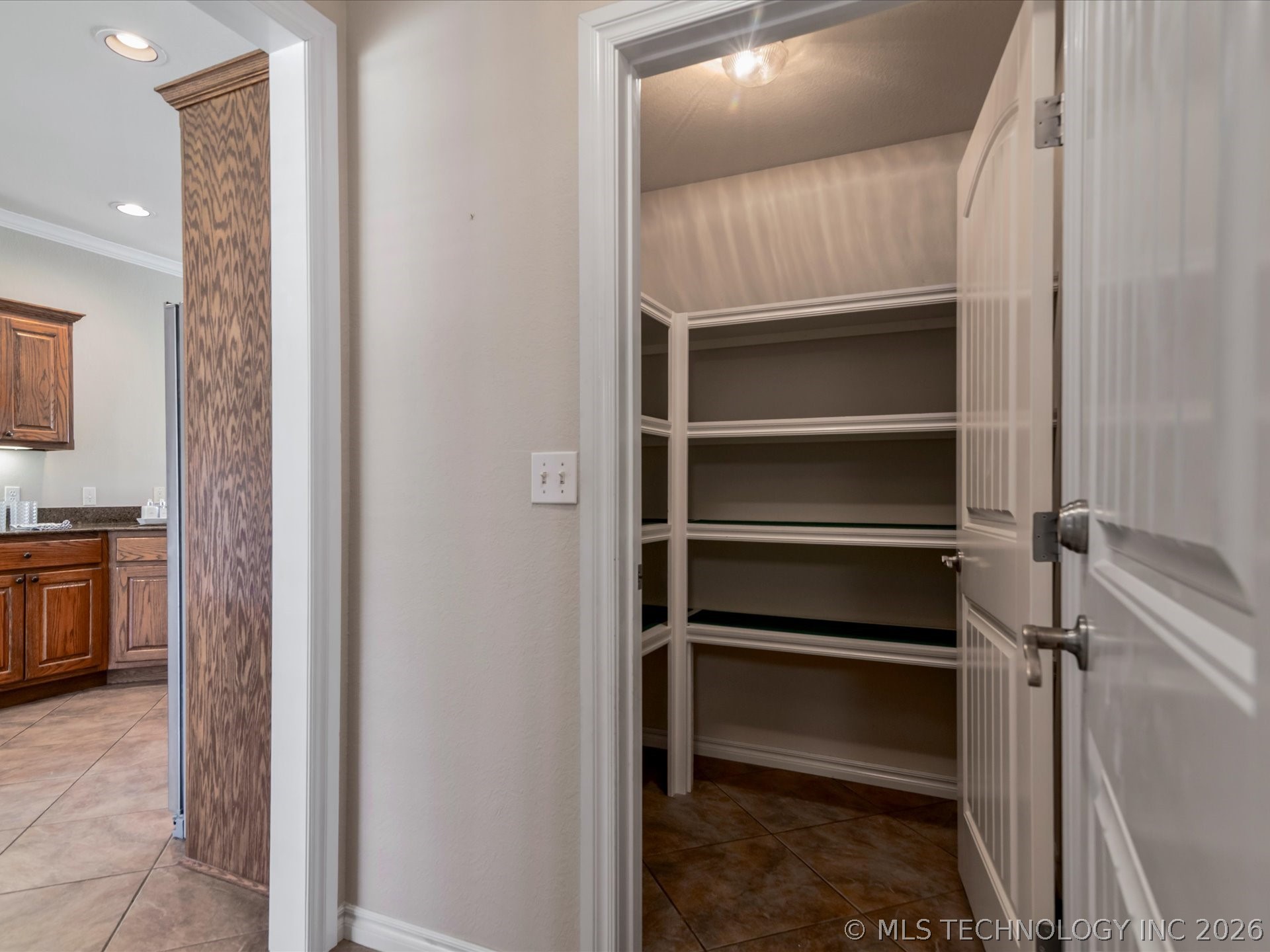 5817 Woodland Property Photo 13