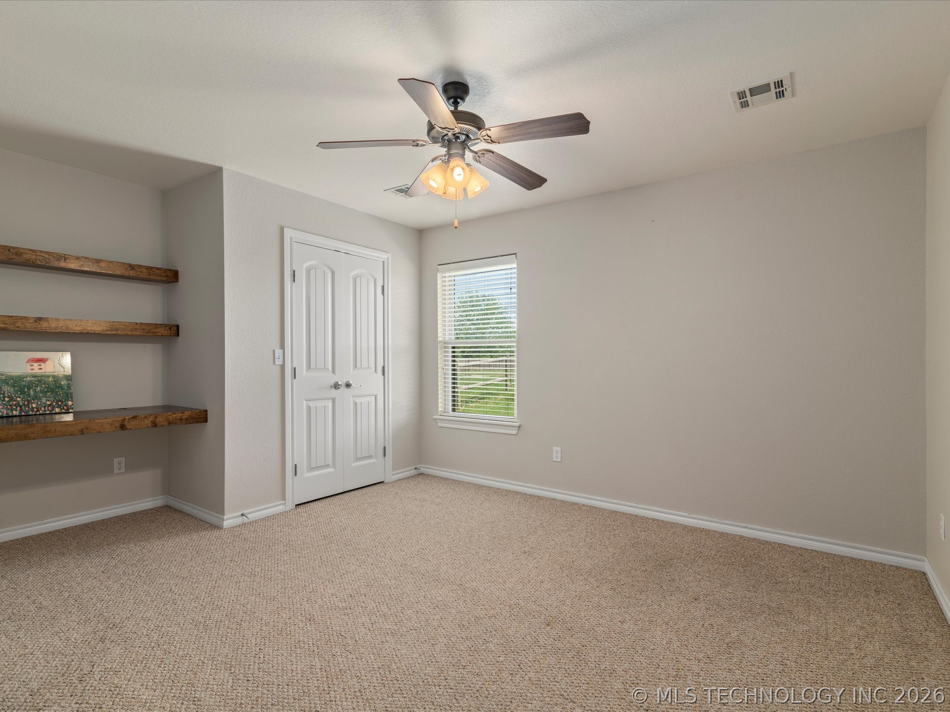 5817 Woodland Property Photo 26