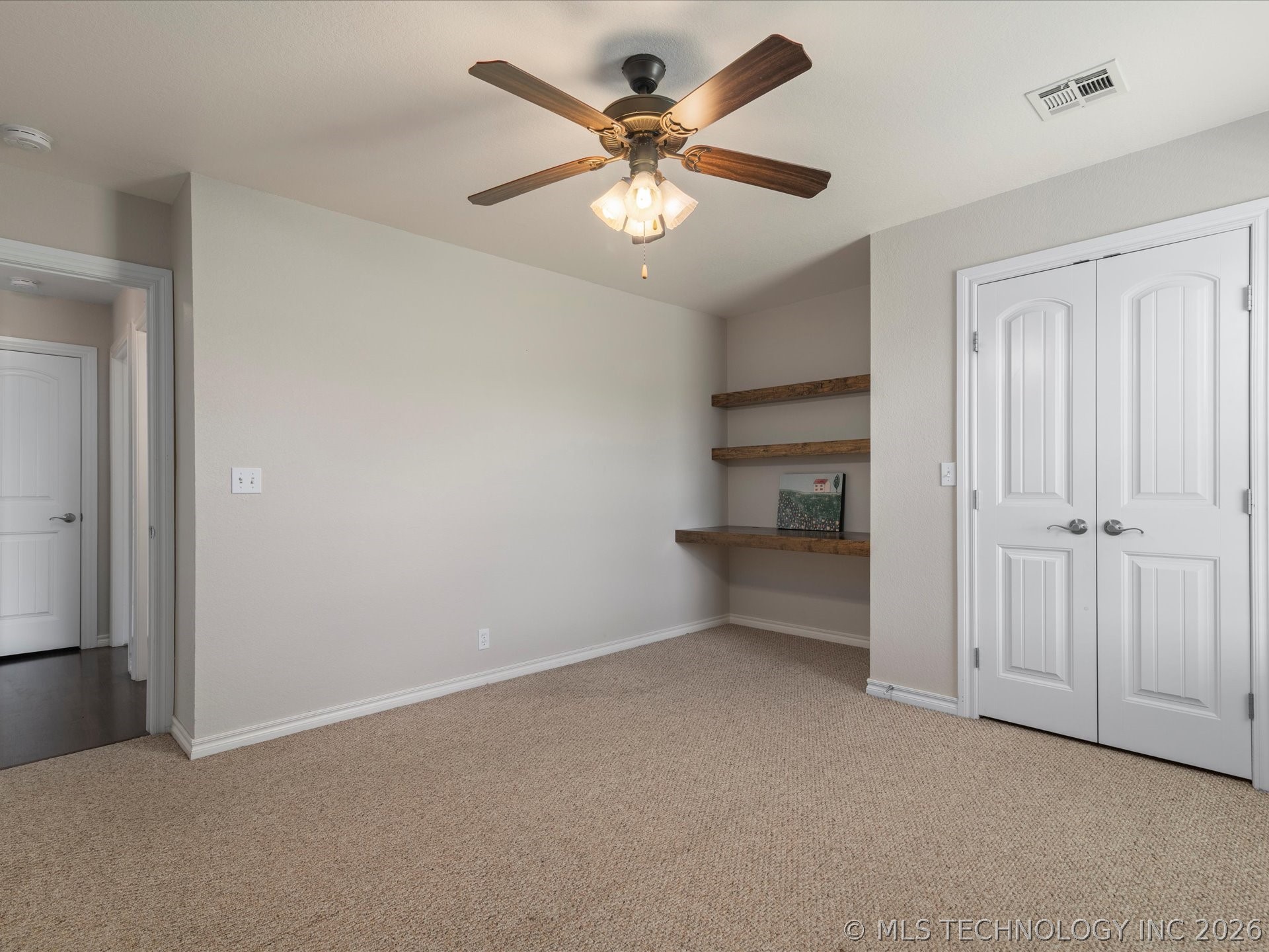 5817 Woodland Property Photo 27
